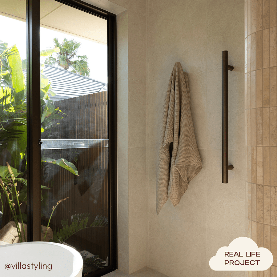 Antique Brass Heated Towel Rail - Warm & Stylish Bathroom Towel Warmer for Cozy Home & Spa Experience