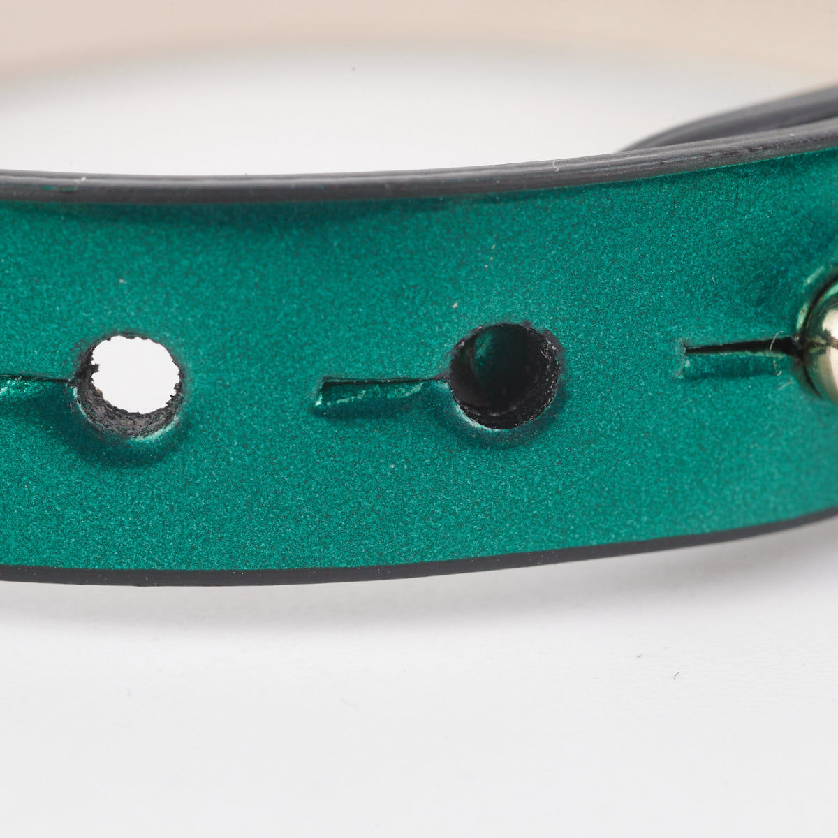 Bvlgari Metallic Emerald Green Bracelet for Women - Size 15 & 16 - Luxury Fashion Jewelry for Parties, Weddings & Special Occasions