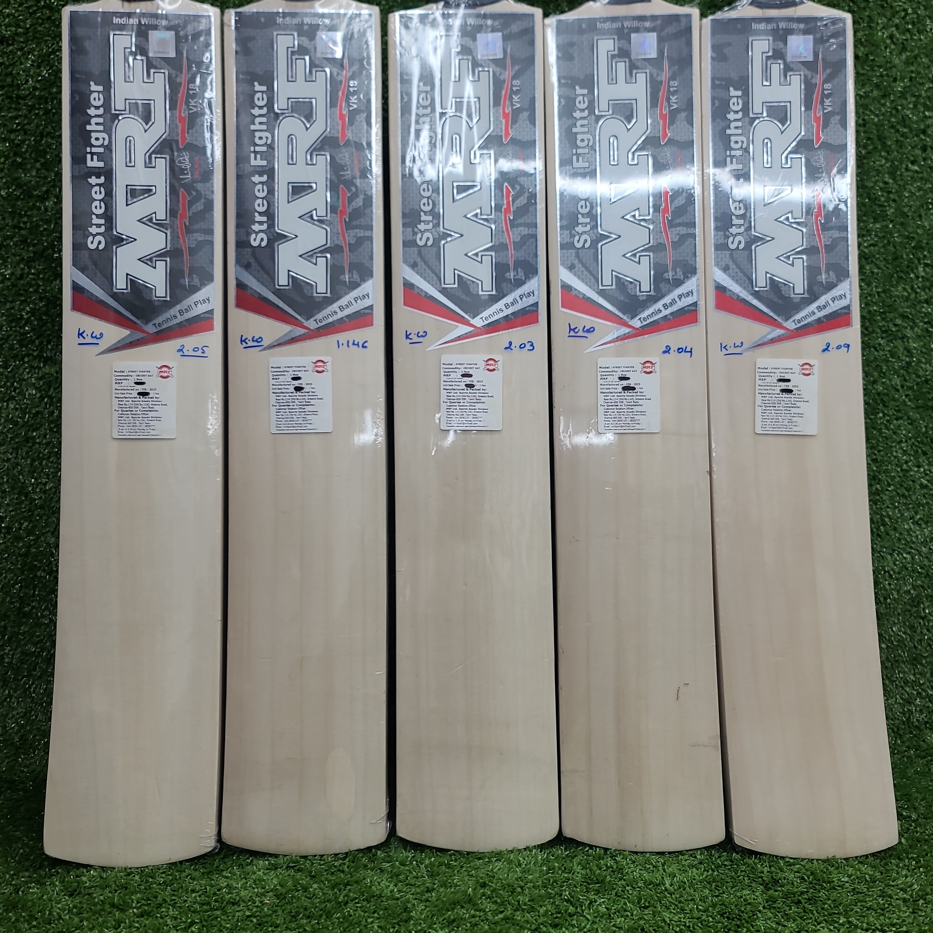 MRF Street Fighter Indian Willow Cricket Tennis Bat - Premium Quality for Practice & Matches - Perfect for Cricket Training, Backyard Games & Sports Enthusiasts