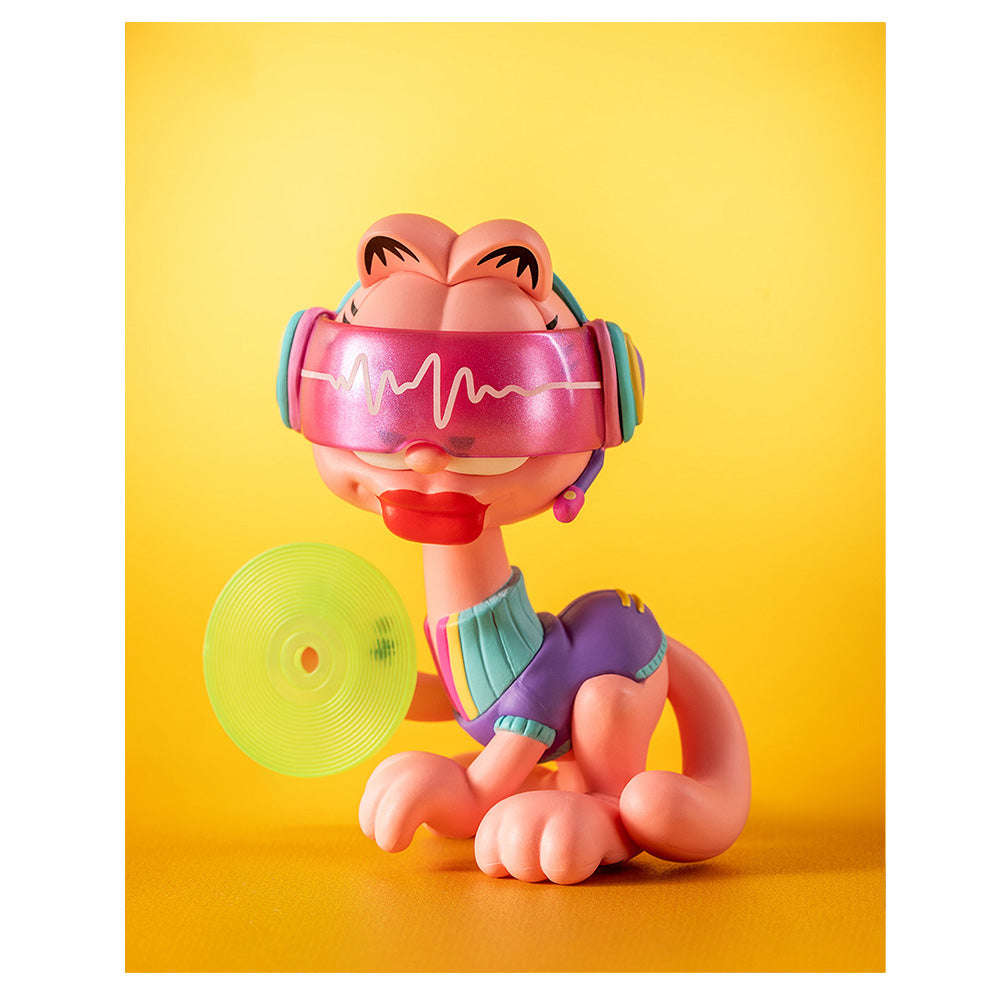 Garfield Future Fantasy Plush Toy - Cute Cartoon Cat Stuffed Animal for Kids & Collectors | Perfect Gift for Birthdays, Christmas & Home Decor