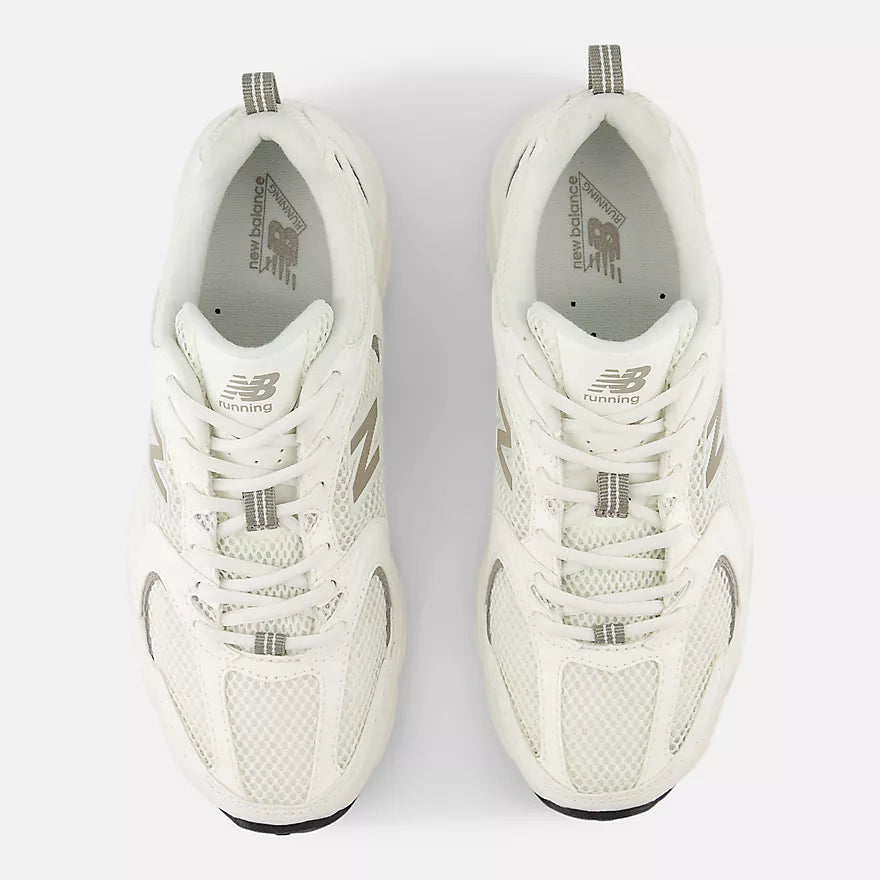 530 Sneaker White Silver Metallic - Lightweight Running Shoes for Men & Women - Perfect for Jogging, Gym Workouts & Casual Wear