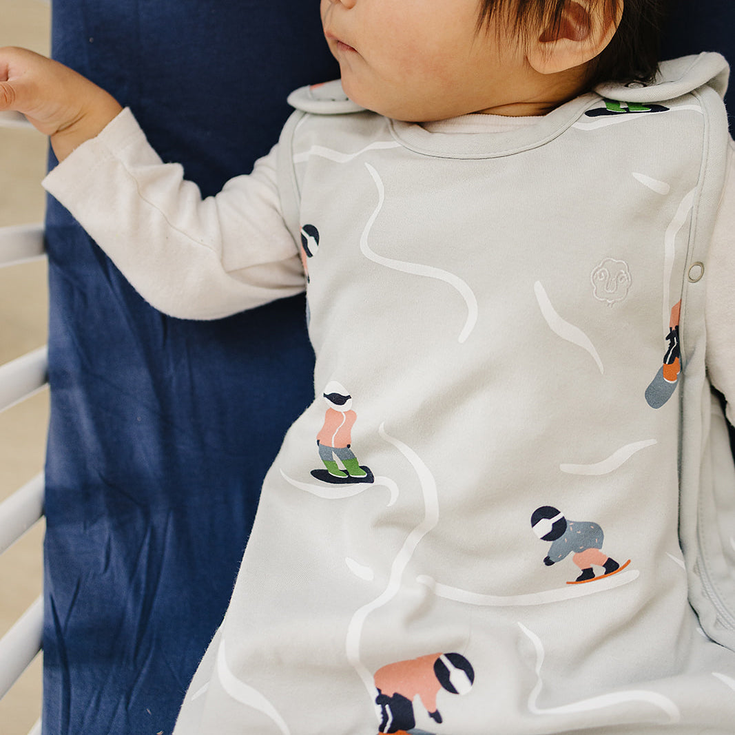 4 Season Baby Sleep Sack - Merino Wool & Organic Cotton for 2 Months to 2 Years - Warm Winter Sleeping Bag for Infants & Toddlers - Perfect for Nursery, Travel & Snowboarding Adventures