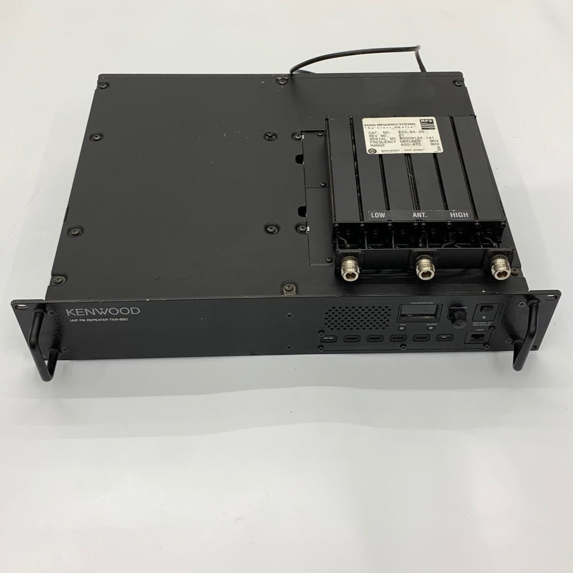 Kenwood TKR 850 1 Multi-Tone UHF Repeater - Professional Two-Way Radio System for Clear Communication in Warehouses, Construction Sites & Emergency Response