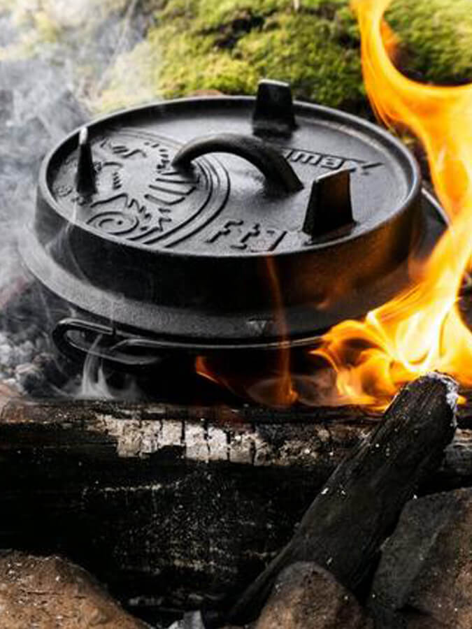 Petromax Dutch Oven Cast Iron Cookware - 6 Quart Enameled Camping & Outdoor Cooking Pot for Baking, Stewing & Braising - Perfect for Campfires, Backpacking & Home Kitchen Use
