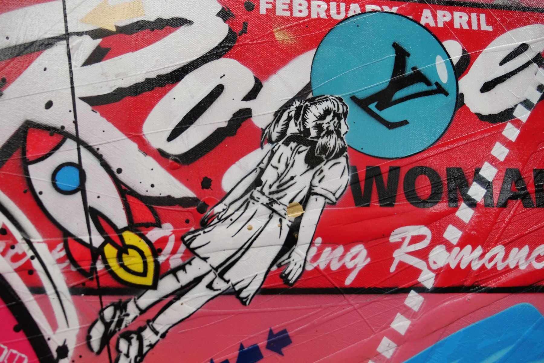 Rogue Love 160cm x 100cm Space Cadets Kissing Textured Urban Pop Art Canvas - Modern Wall Decor for Living Room, Bedroom & Office