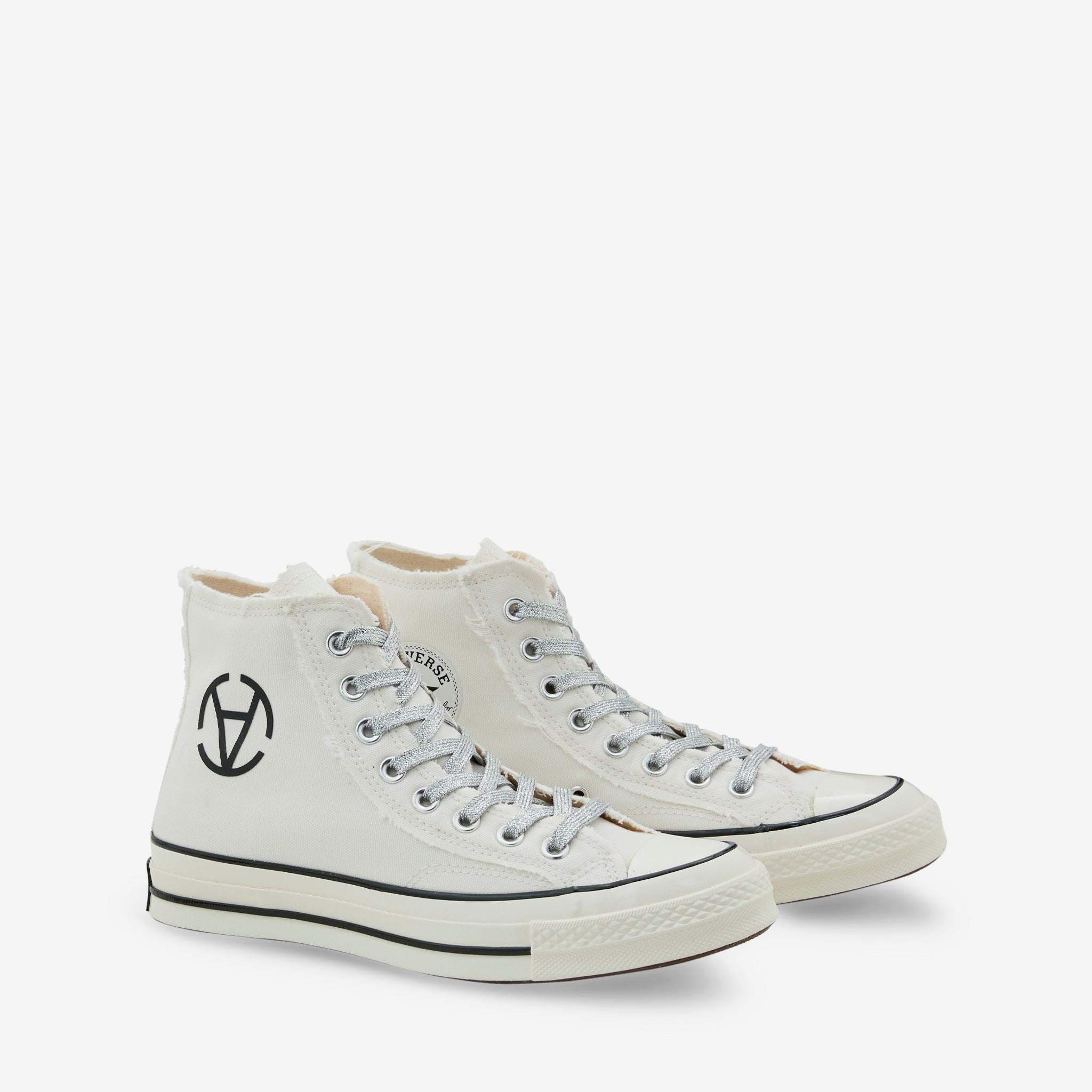 Converse Chuck '70 Hi Top Vintage White Sneakers - Classic Unisex Casual Shoes for Men & Women - Perfect for Streetwear, Skateboarding & Everyday Fashion