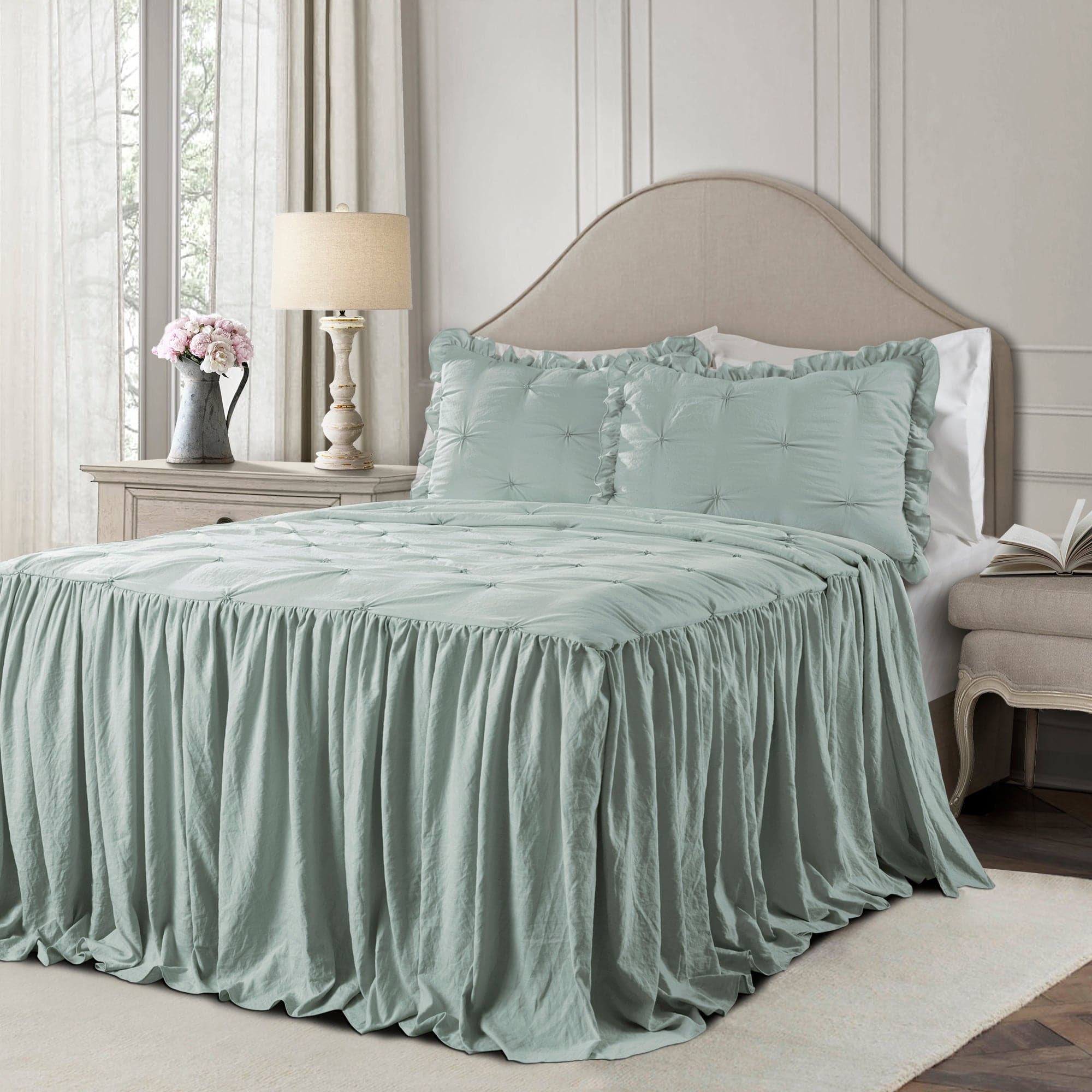 Ravello Pintuck Ruffle Skirt Bedspread Set - Elegant Queen Size Bedding with Ruffled Design for Master Bedroom Decor | Perfect for Guest Rooms, Hotels & Luxury Home Styling