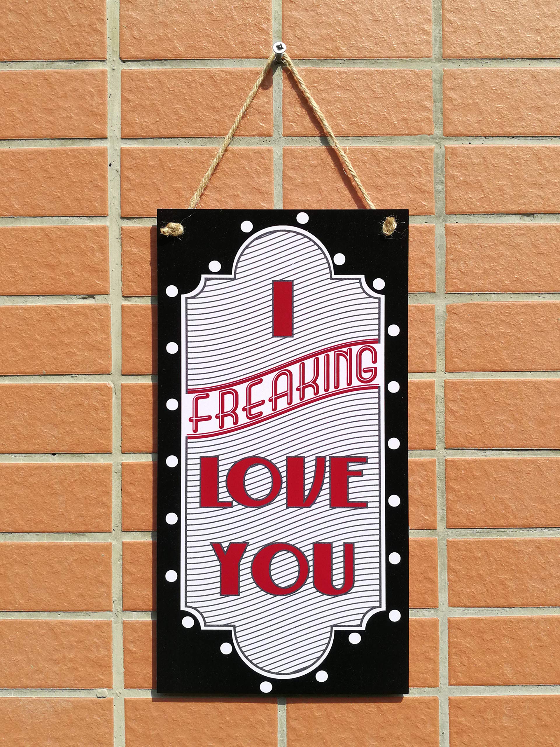 CARISPIBET 'I Freaking Love You' Wooden Wall Sign - 12x6 Inch Funny Home Decor Plaque for Bedroom, Living Room & Office - Romantic & Humorous Gift for Couples, Valentine's Day & Anniversaries