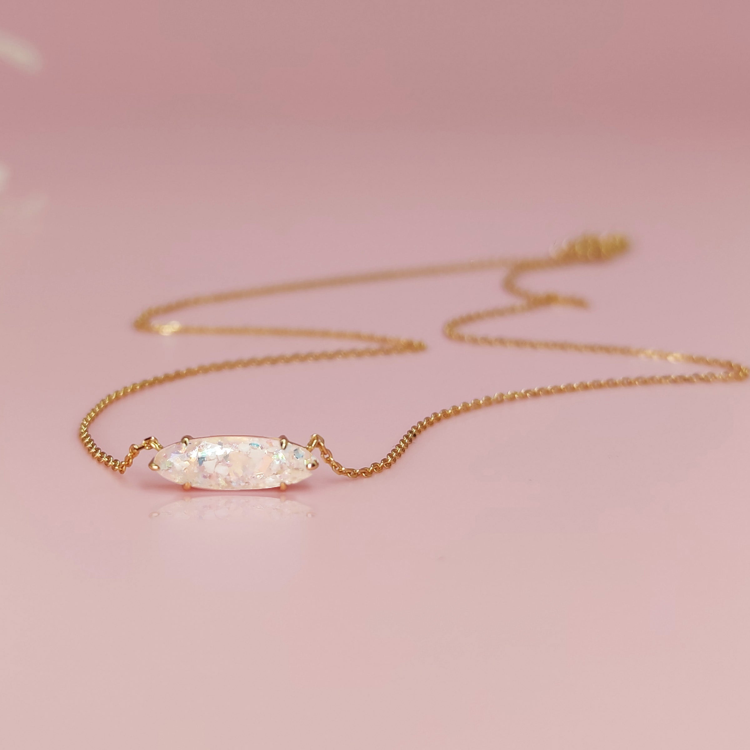 Nourishing Love Memorial Ashes Necklace - Keepsake Jewelry for Cremation Ashes - Perfect for Remembrance, Gifts & Special Occasions
