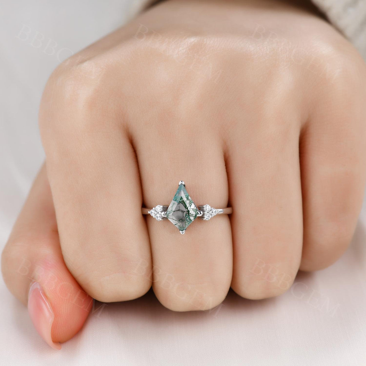 Vintage Kite-Shaped Natural Moss Agate & Diamond Engagement Ring in 14K White Gold - Perfect for Romantic Proposals, Anniversaries & Unique Bridal Jewelry