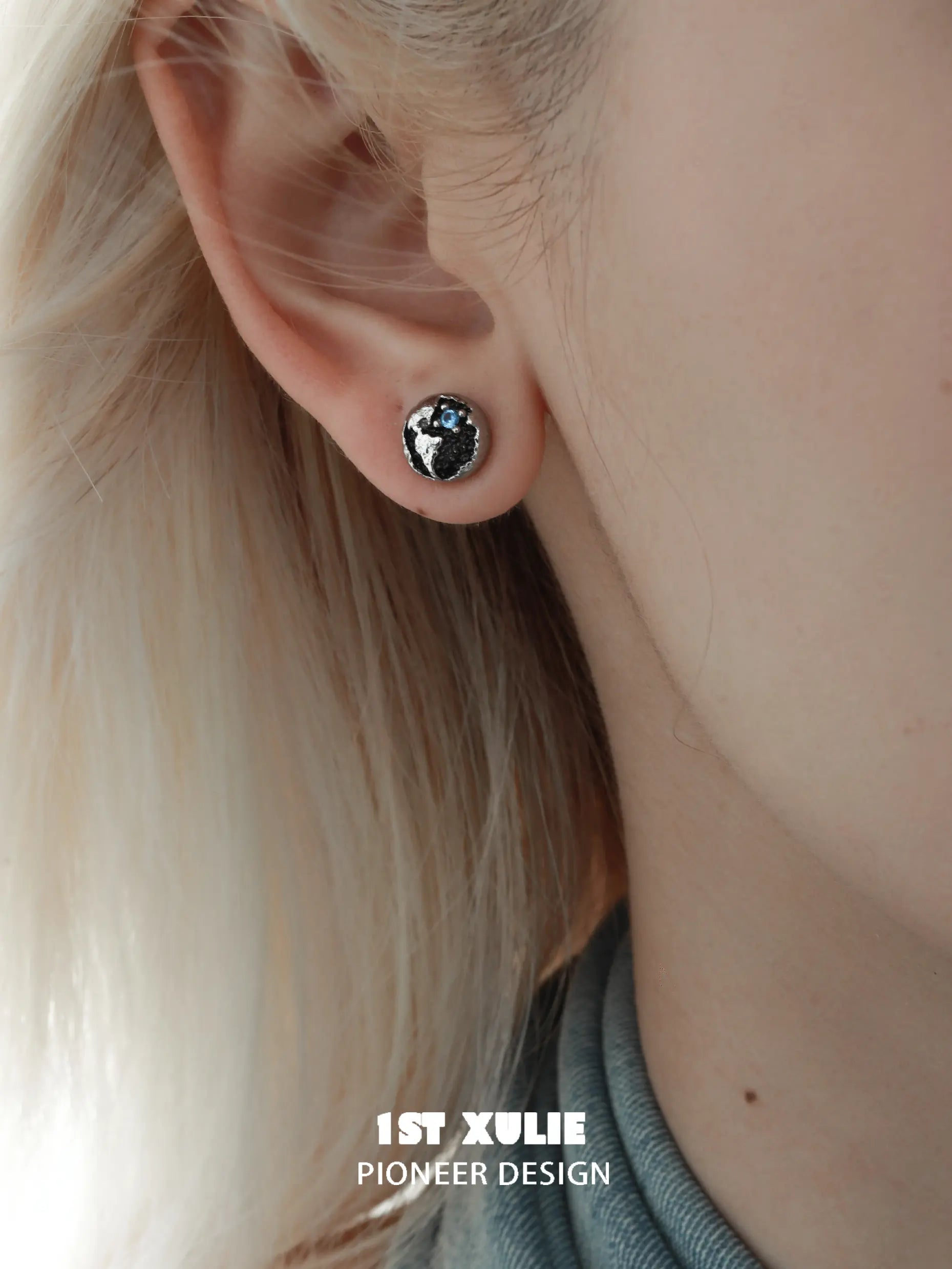 Mini World 925 Sterling Silver World Map Stud Earrings™ - Stylish Geographic Jewelry for Travel Lovers & Gift Giving