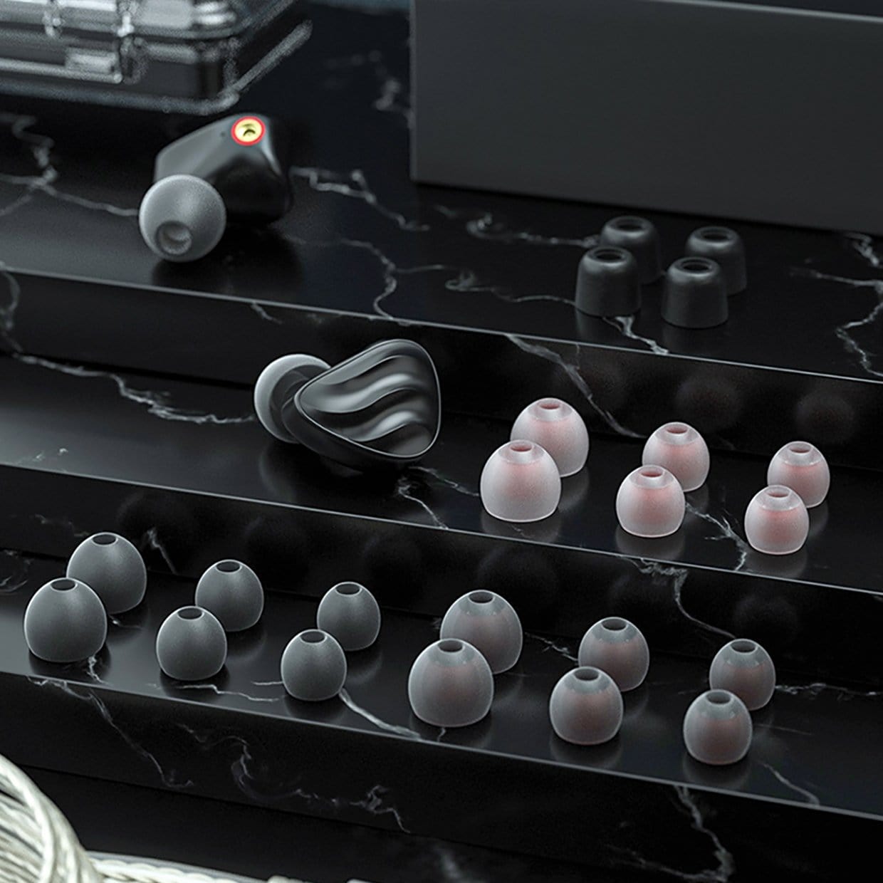 FiiO FH3 Hybrid In-Ear Earphones with 3 Drivers - High Resolution Audio, Deep Bass, Noise Isolation - Perfect for Music Lovers, Audiophiles & Commuters