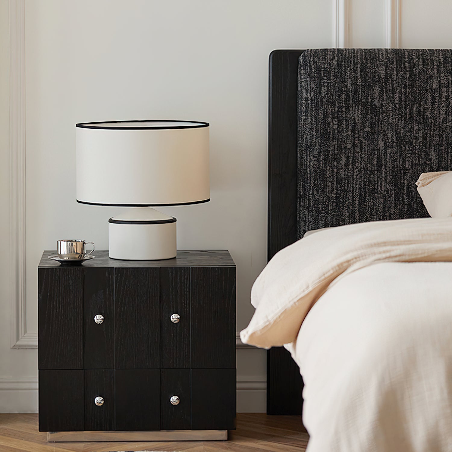 Modern Cyls Table Lamp - Adjustable LED Desk Light with USB Port for Home Office, Bedroom & Study - Perfect for Reading, Working & Nightstand Lighting