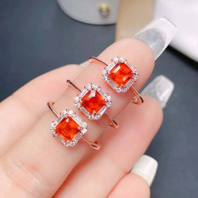 18K Gold Spessartite Garnet January Birthstone Ring for Women - Elegant Jewelry Gift for Birthday, Anniversary & Special Occasions | FME R359