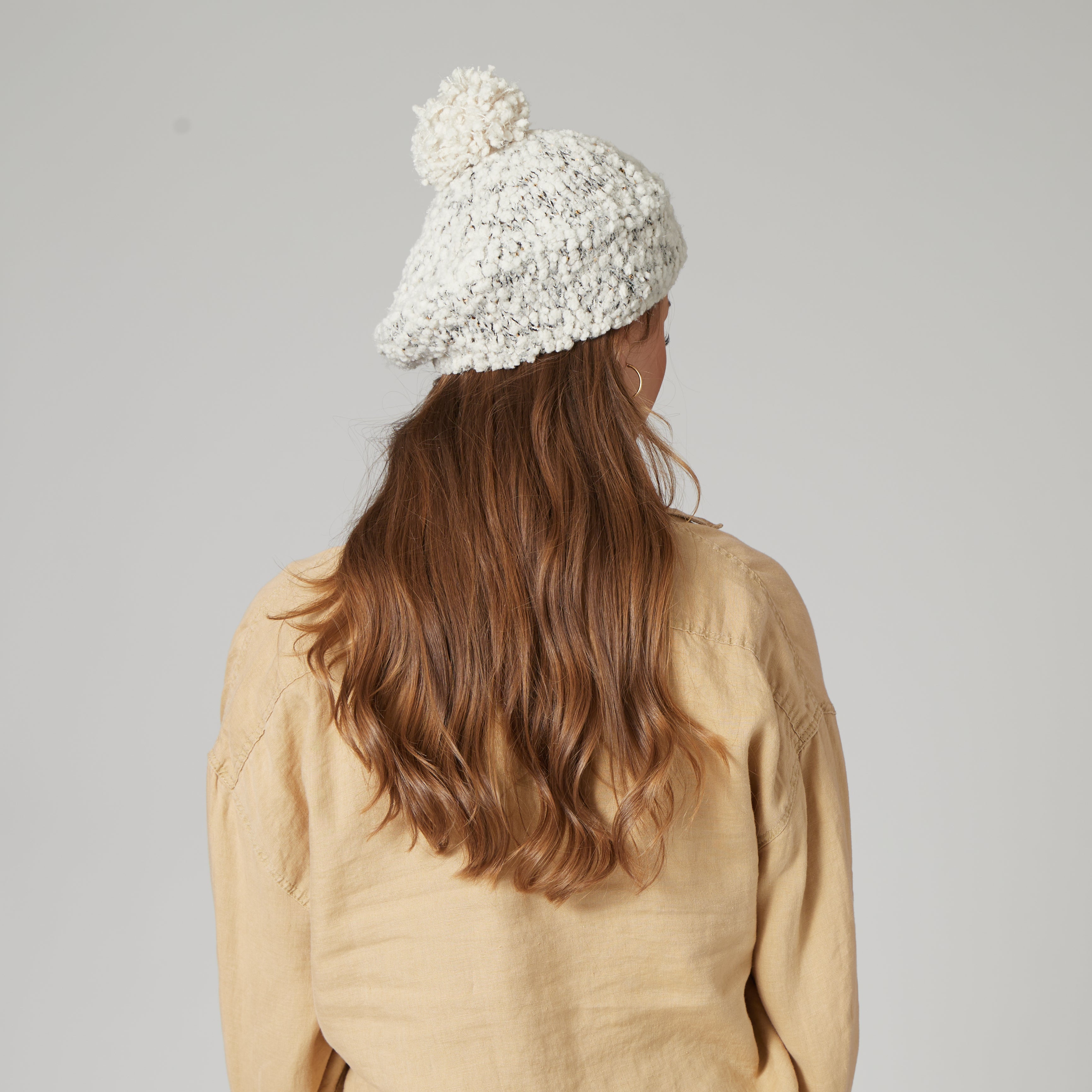 Women's Ivory Plush Textured Yarn Beret Hat with Gold Sequins - Soft Winter Beanie for Women, Fashionable Knit Hat for Fall & Winter Outfits, Perfect for Christmas Gifts & Holiday Parties
