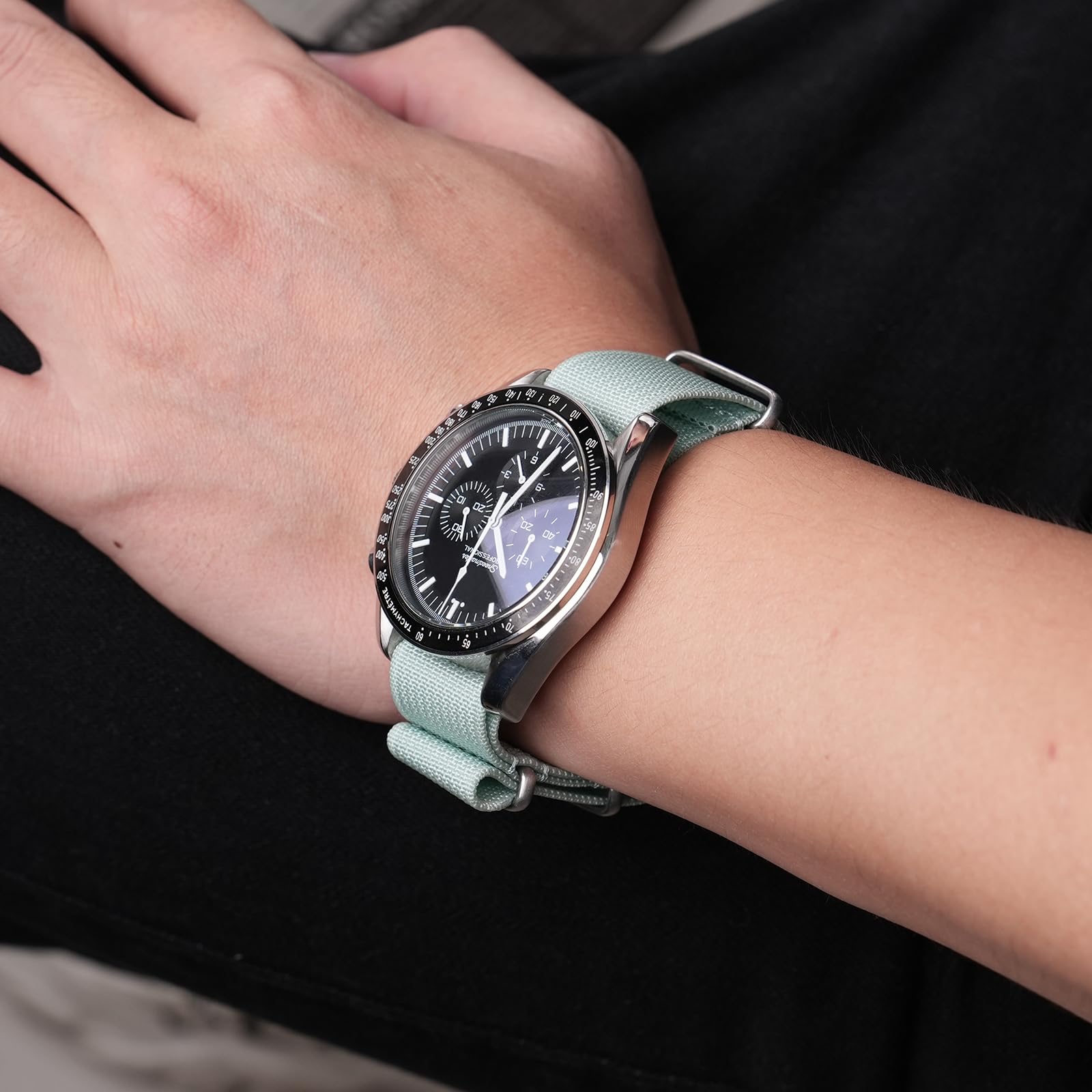 Nylon Watch Band 18mm 19mm 20mm 22mm 24mm - Waterproof Military Watch Straps with Stainless Steel Buckle for Men & Women - Perfect for Outdoor, Hiking, and Sports Activities