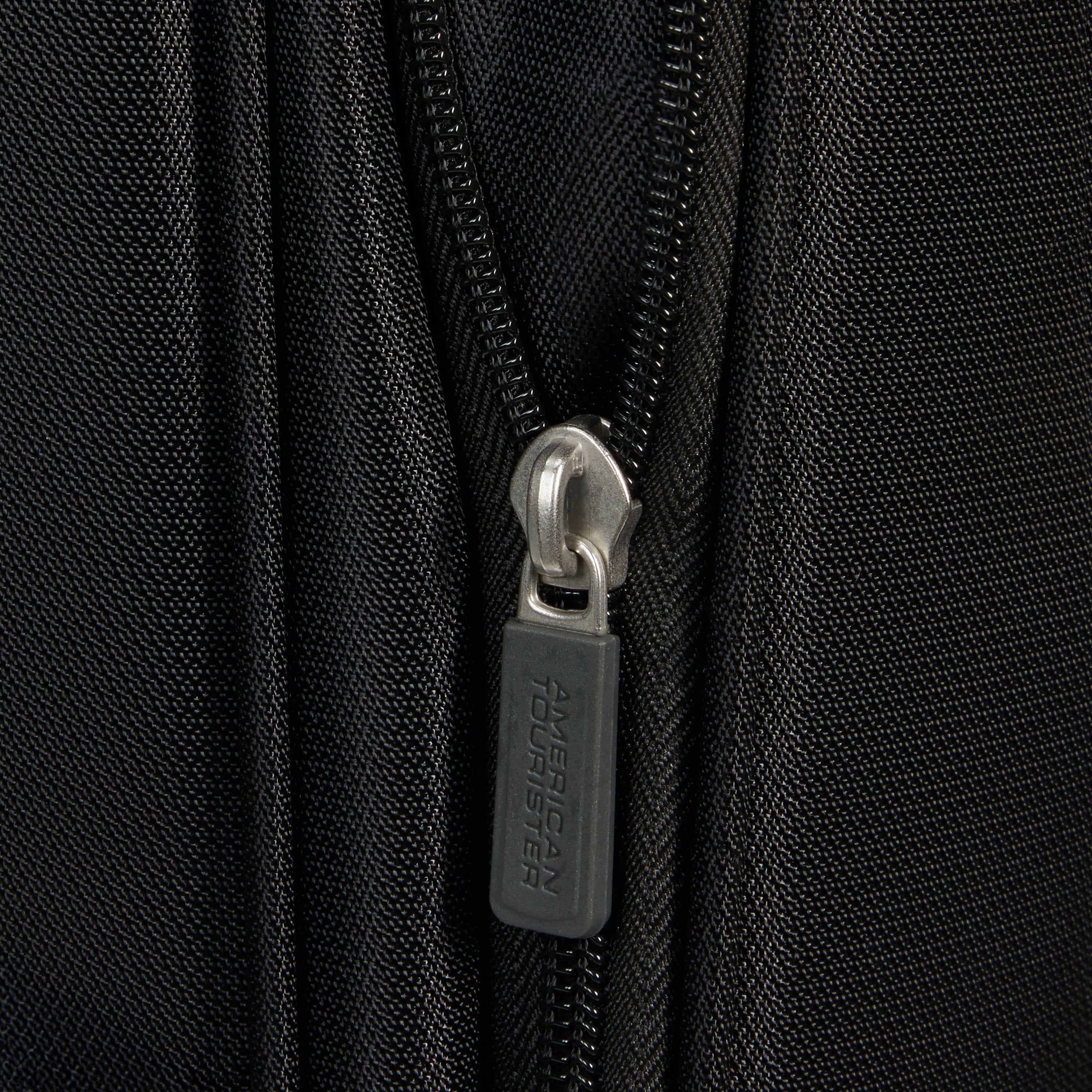 American Tourister Summerride Expandable Spinner Carry On Luggage - Lightweight 20