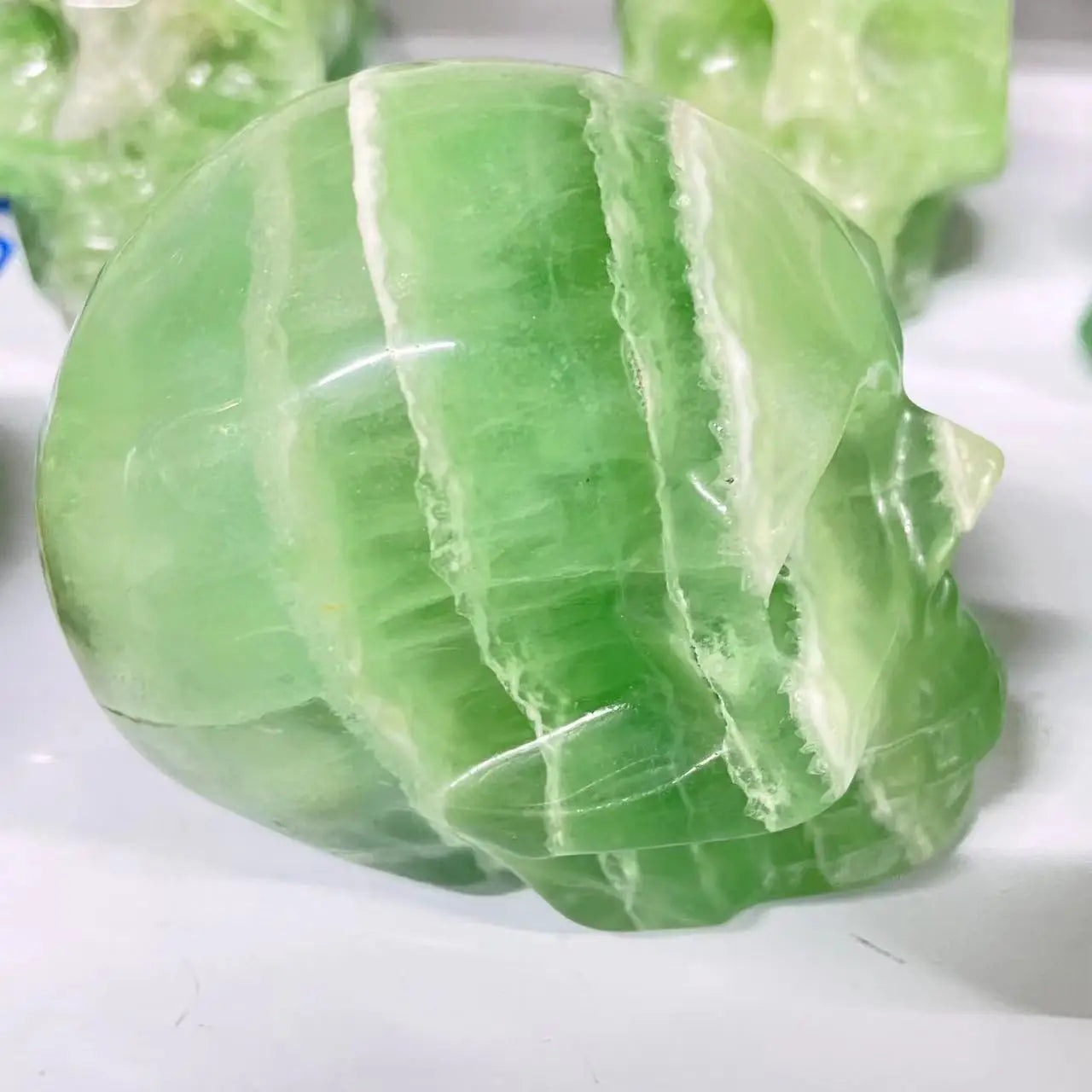 300-1500g Natural Green Fluorite Quartz Skull Gemstone - Healing Crystal for Meditation, Reiki & Home Decor - Handcrafted Spiritual Decor for Yoga Rooms, Altars & Gift Giving