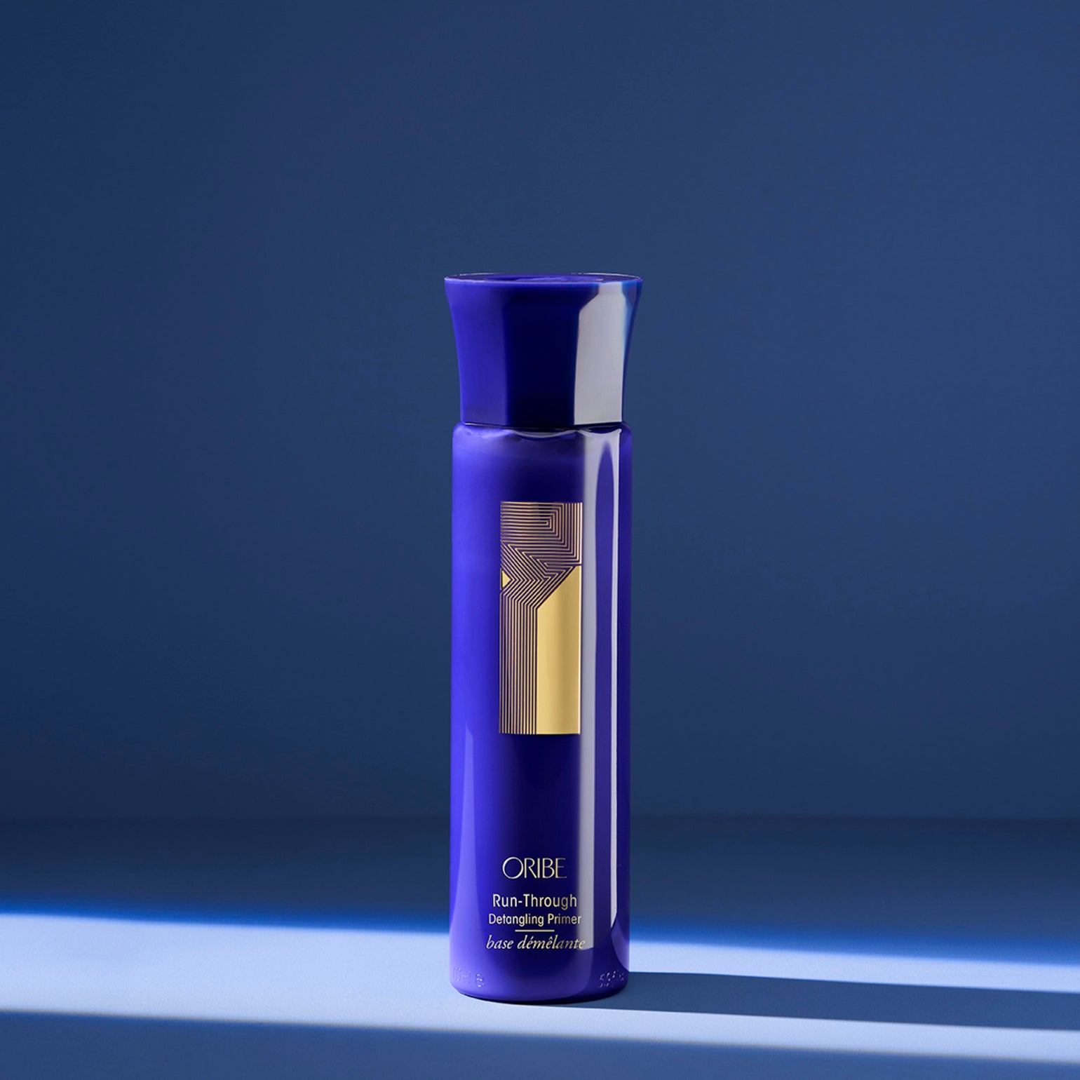 Run Through Detangling Primer for Curly & Wavy Hair - Leave-In Conditioner & Heat Protectant for Smooth, Frizz-Free Hair - Perfect for Daily Styling & Salon Treatments