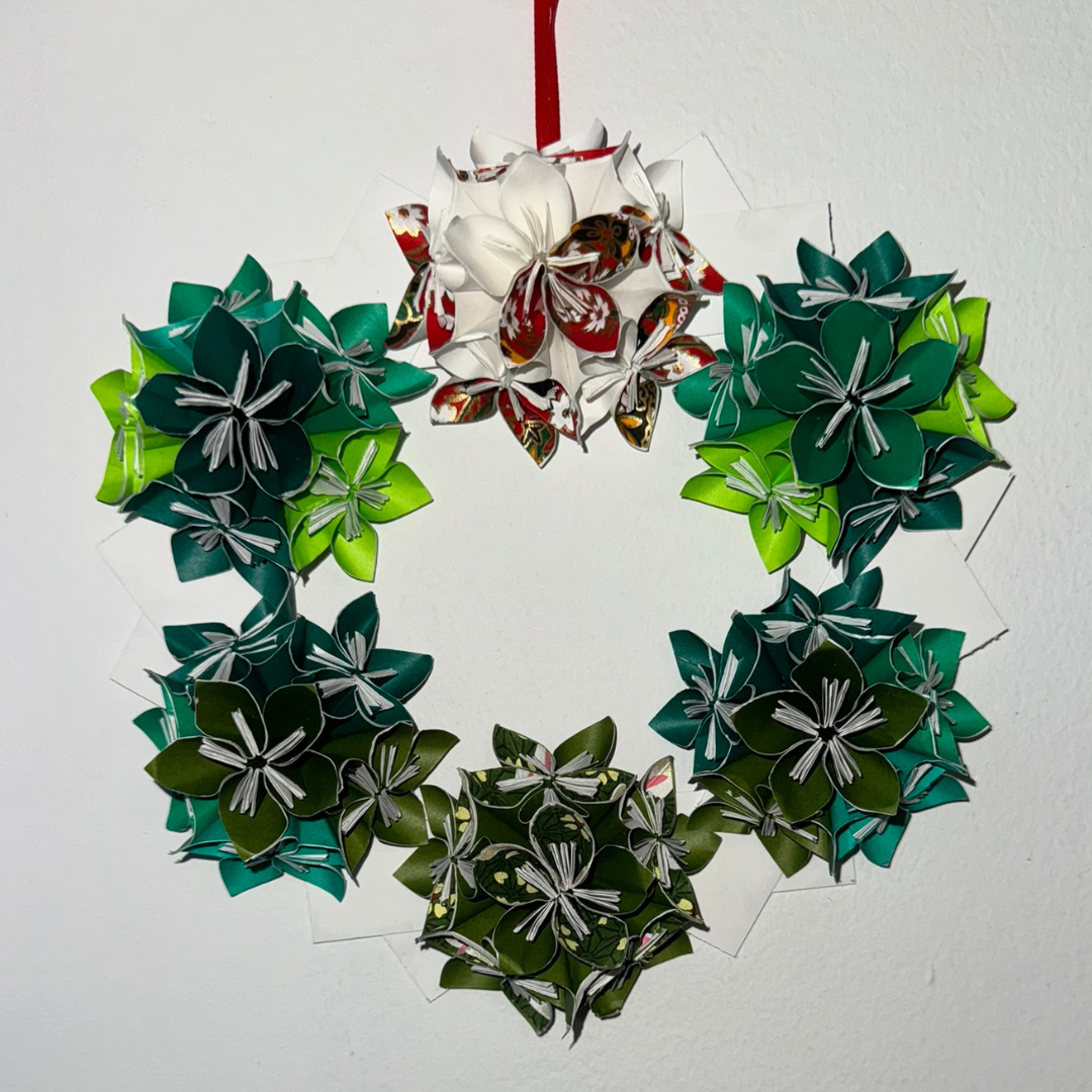 Handmade Origami Flower Wreath - Elegant Paper Floral Decor for Home, Wedding, Party & Wall Art | Perfect for DIY Crafts, Gifts & Seasonal Decorations