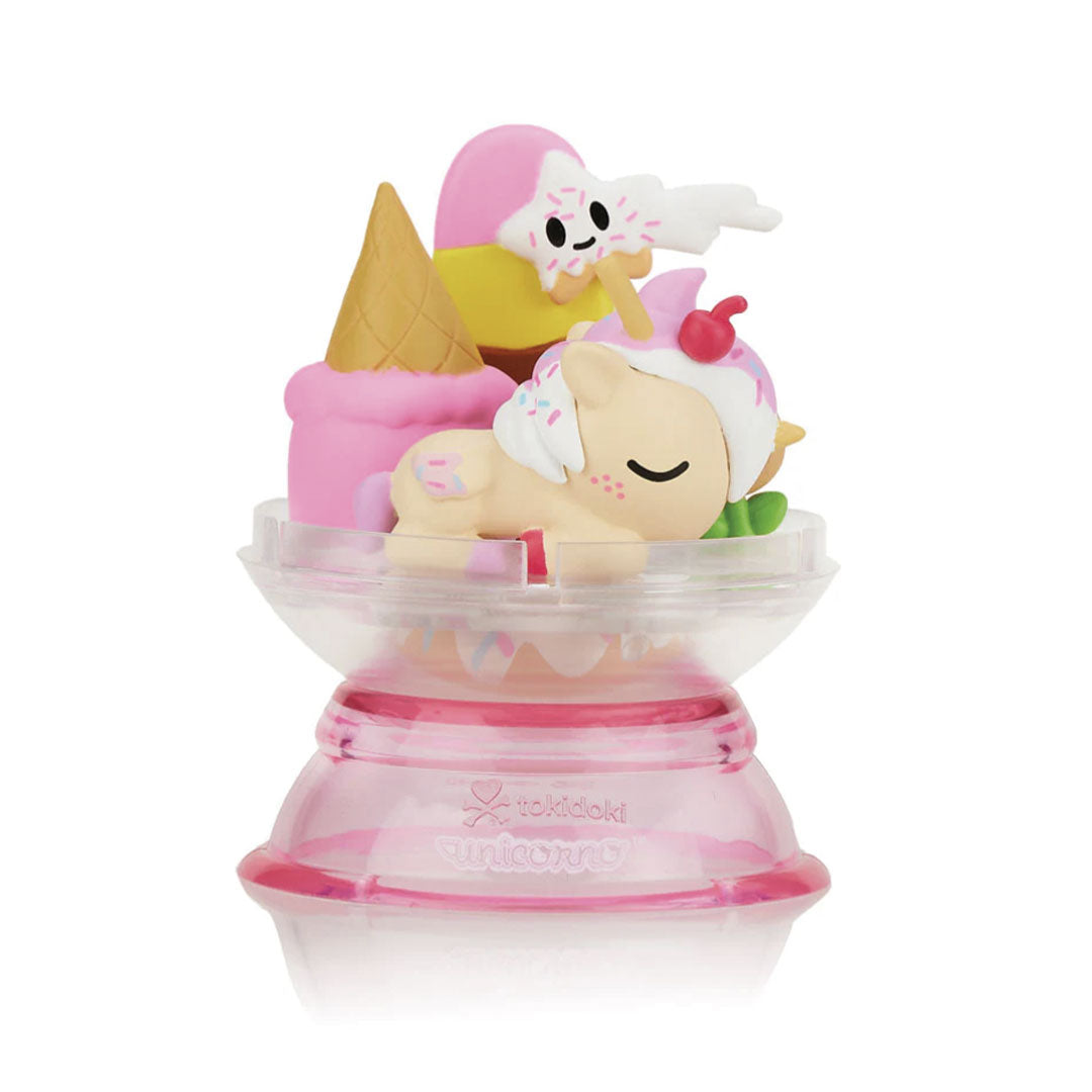Dreaming Unicorno Collectible Blind Box Set - 8 Piece Mystery Display Figures for Kids, Party Favors & Gift Surprises | Perfect for Birthday Gifts, Classroom Rewards & Toy Collections