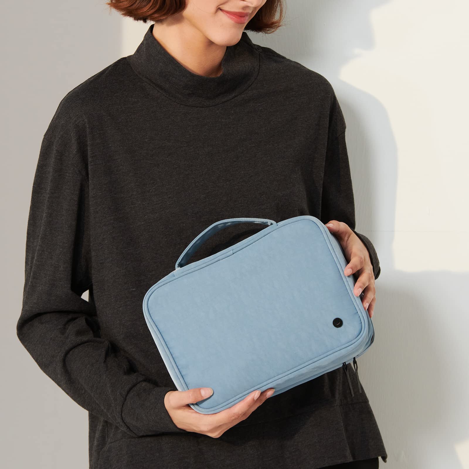 Purevave Large Hanging Toiletry Bag for Women & Men - Waterproof Travel Makeup Cosmetic Organizer with Multiple Pockets for Full Size Toiletries (Blue) | Perfect for Airplane Carry-on, Gym, Camping & Vacation Essentials