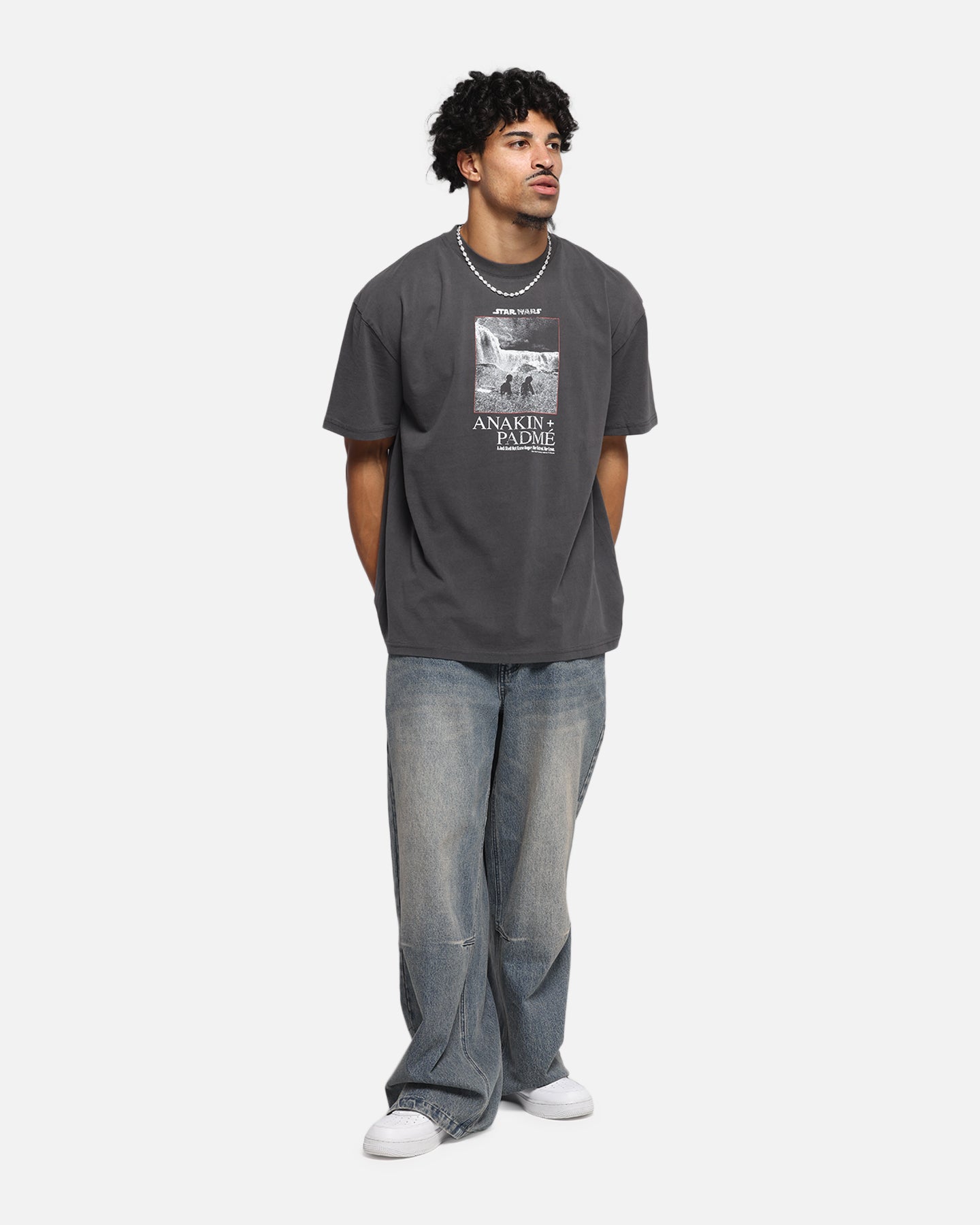 Star Wars Vintage T-Shirt - Anakin & Padme Black Wash - 73 Studio - Perfect for Cosplay, Movie Nights & Star Wars Fans