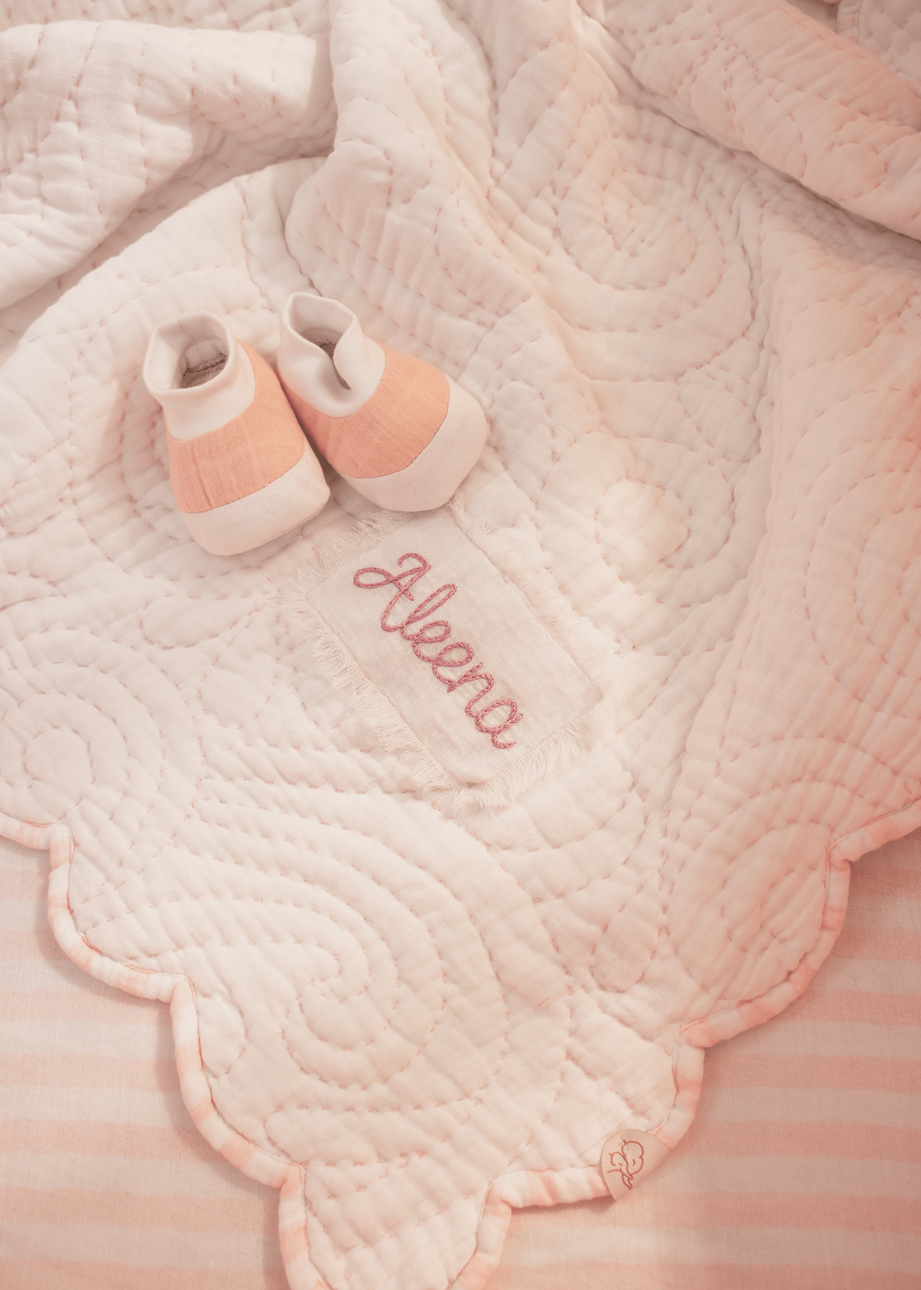 Samsara Cozy Fleece Blanket & Pillow Set - Luxurious Soft Throw and Cushion Gift Box for Bed, Sofa, and Travel - Perfect for Home Decor, Relaxation, and Gifts