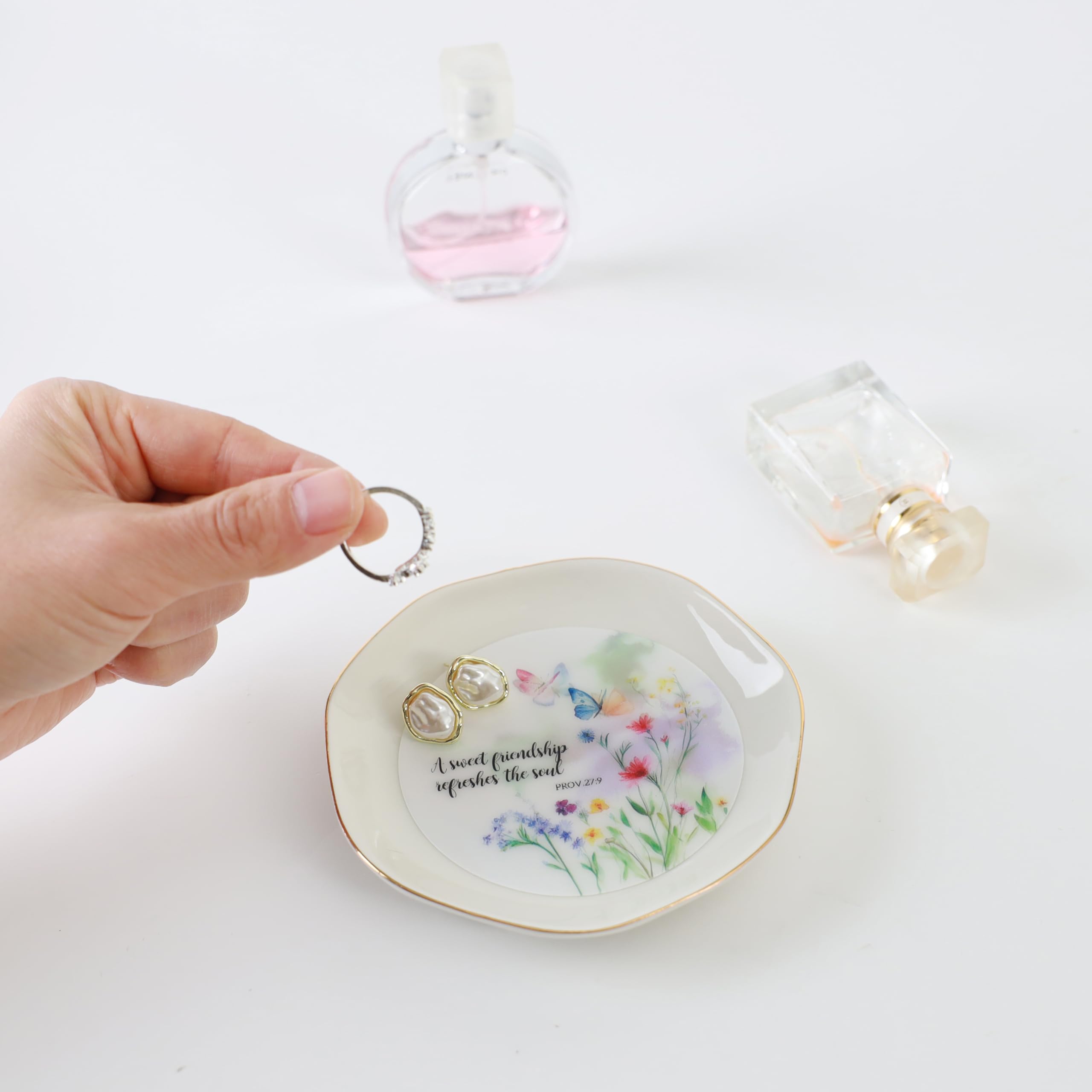 Dynamic Butterfly & Flower Pattern Jewelry Dish Tray - Christian Friendship Gift for BFF, Birthday, Wedding - Perfect for Home Decor & Soul Refreshment