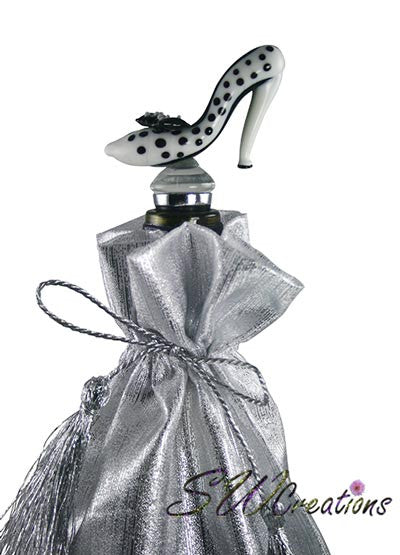 Elegant Polka Dot High Heel Wine Stopper - Decorative and Functional Wine Bottle Cork for Parties, Weddings & Home Bars