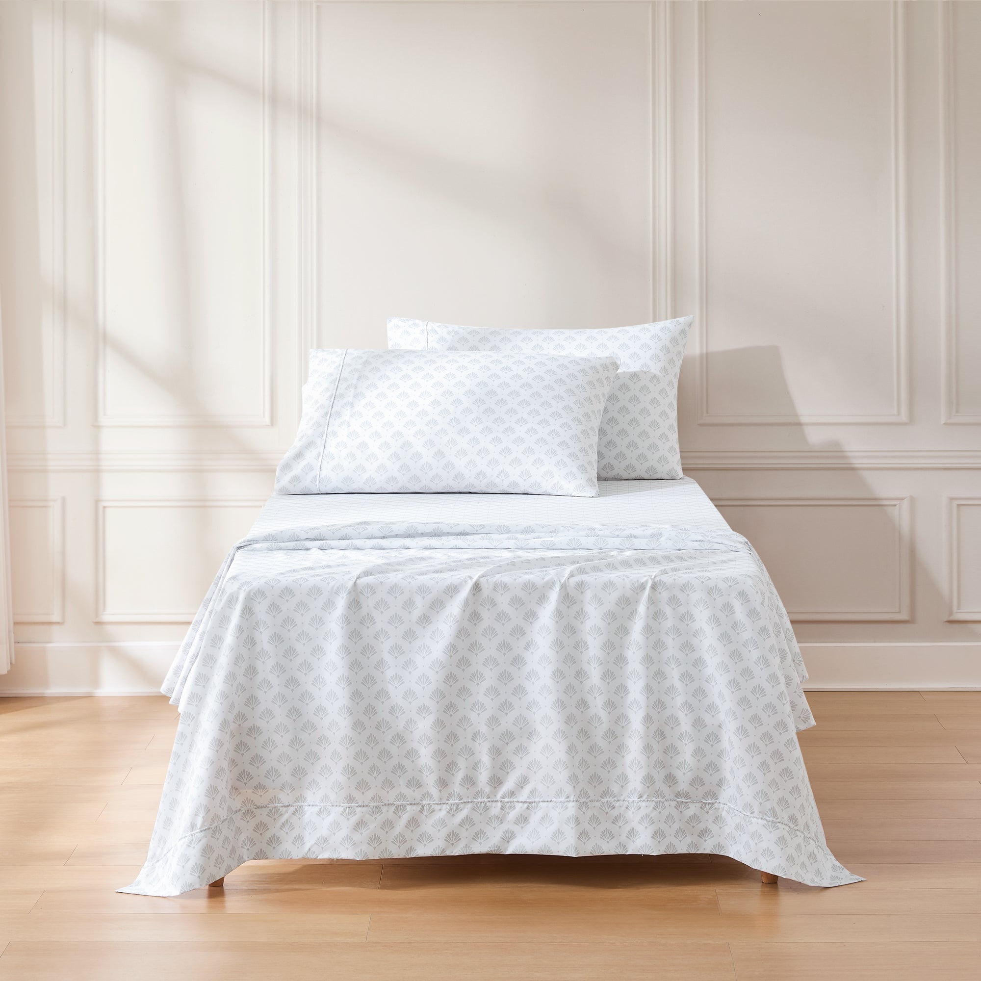 Premium Scallop Edge Fan Pattern Bed Sheet Set - Queen Size, 100% Cotton, Breathable & Soft for Ultimate Comfort - Perfect for Master Bedrooms, Guest Rooms & Cozy Home Decor