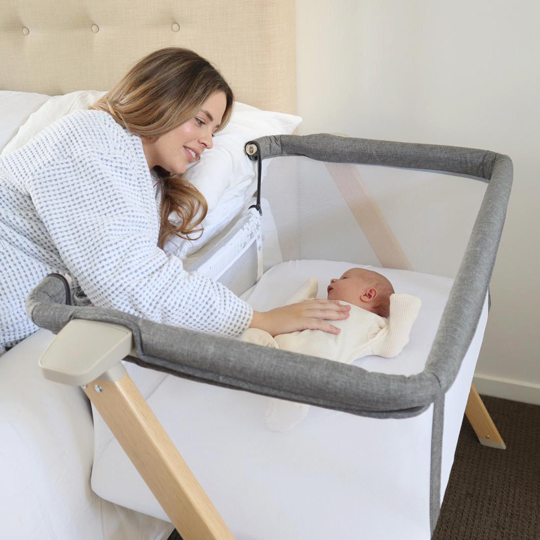 Organic Bamboo Fitted Crib Sheet for Baby Bassinet & Bedside Sleeper - Soft Jersey Knit, Breathable & Hypoallergenic - Perfect for Nursery, Co-Sleeping & Travel