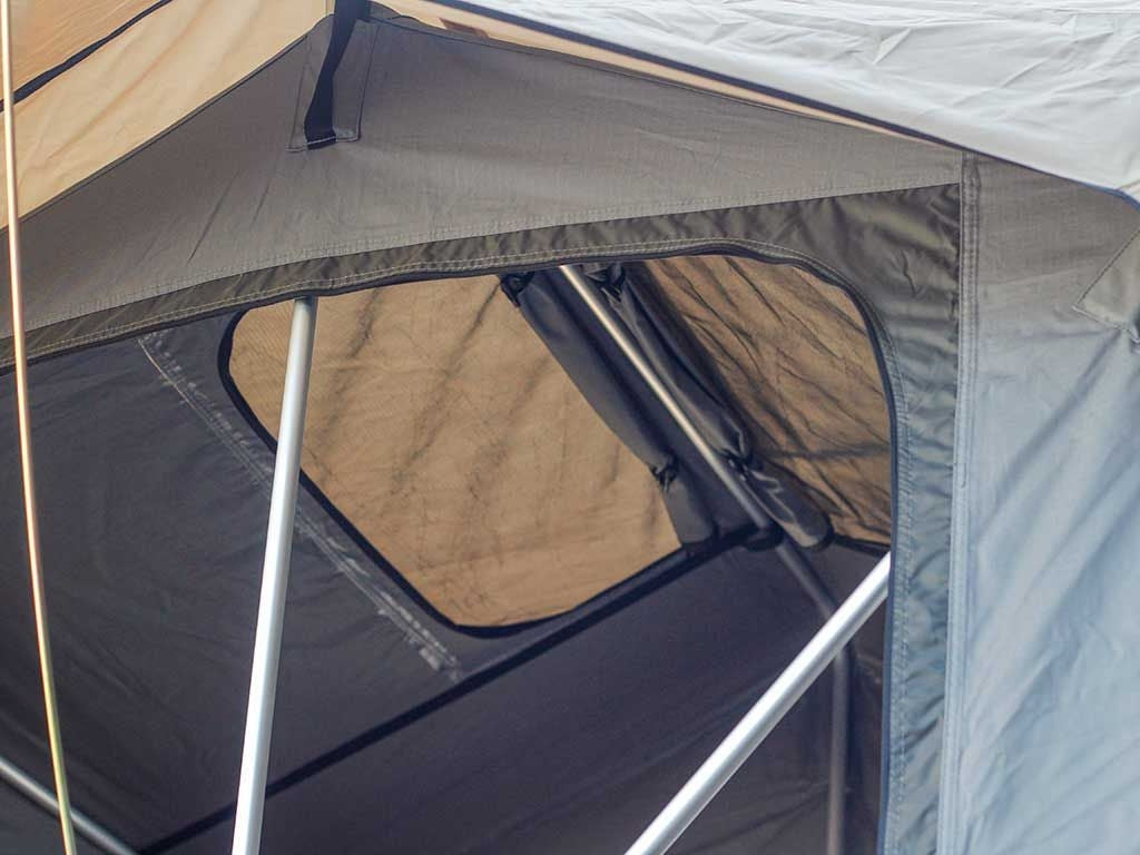 Front Runner Outfitters Roof Top Tent - Durable & Lightweight Rooftop Camping Tent for Trucks & SUVs - Perfect for Off-Road Adventures & Outdoor Camping