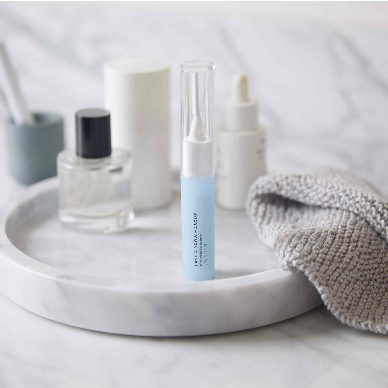 Best Lash & Brow Growth Serum for Longer, Thicker Eyelashes & Eyebrows - Natural Conditioning Treatment for Enhanced Beauty - Perfect for Daily Use & Special Occasions