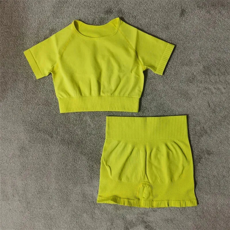 Fluorescent color 1