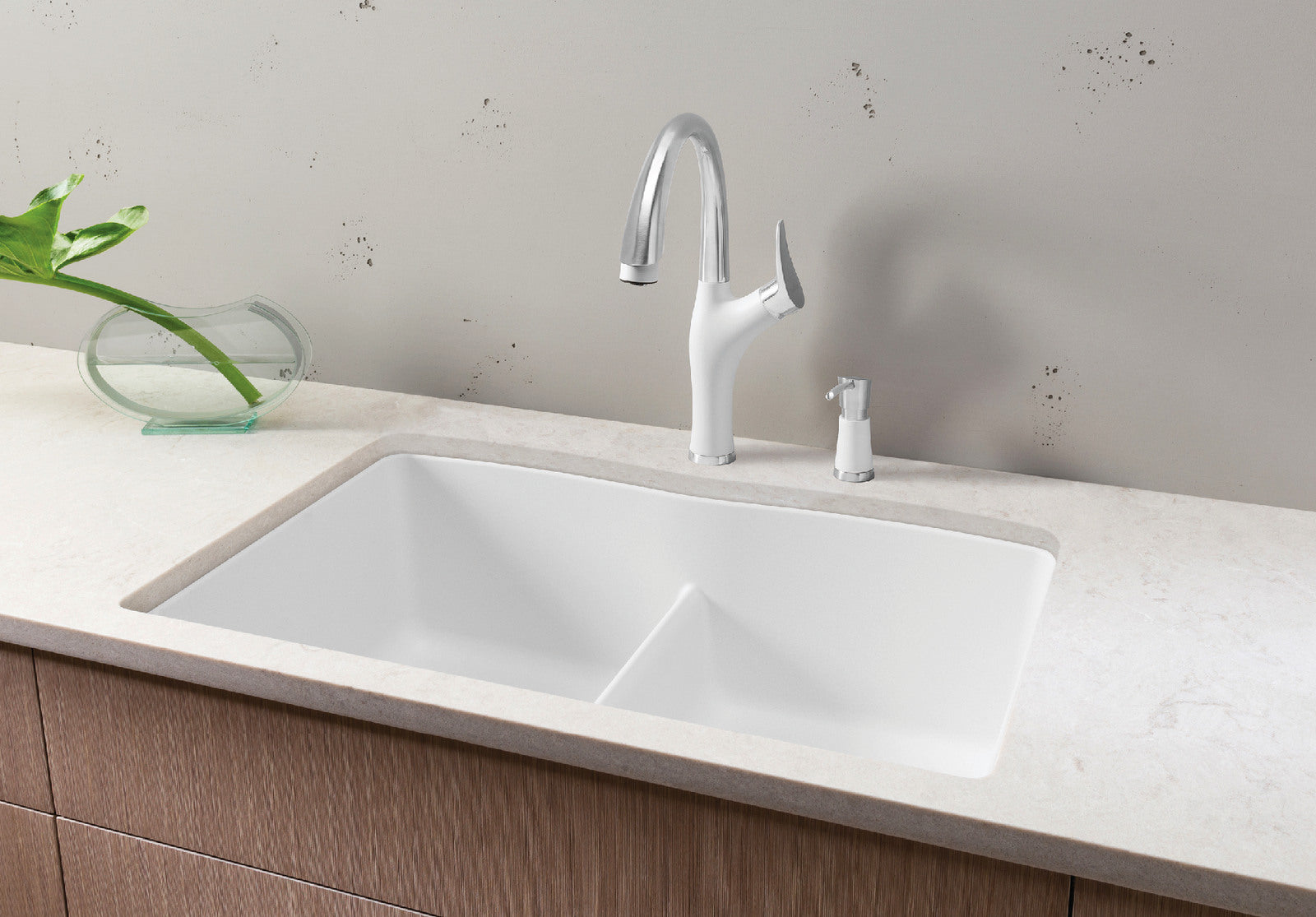 Blanco Diamond Equal Double Bowl Low Divide SILGRANIT Kitchen Sink - Durable & Stylish for Modern Kitchens | Perfect for Food Prep & Cleanup