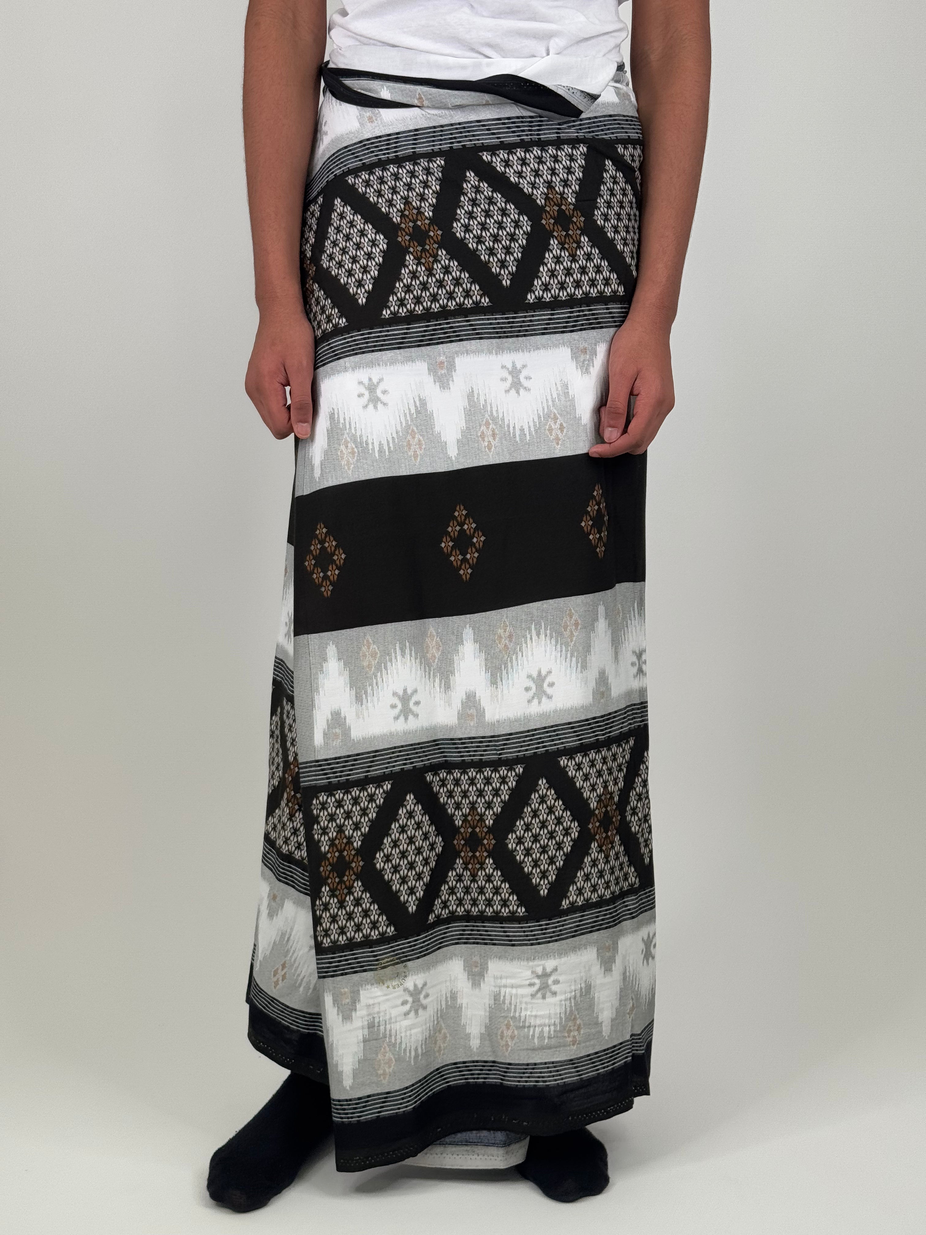 Adheer Print Somali Macawiis for Boys - Traditional Somali Sarong for Kids - Perfect for Cultural Events, Holidays & Casual Wear