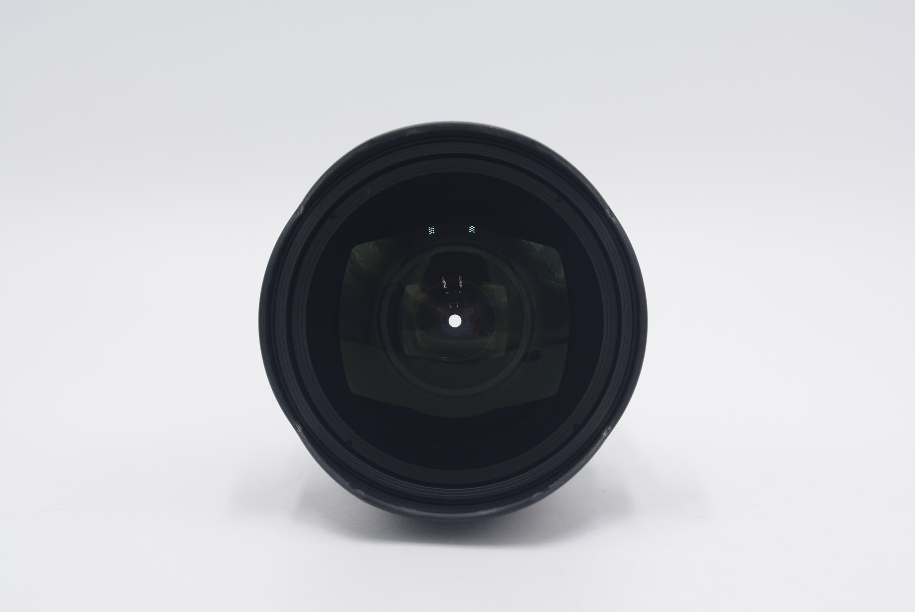 Canon EF 11-24mm f/4L USM Ultra Wide Angle Zoom Lens - Professional Full Frame DSLR Camera Lens for Landscape, Architecture & Interior Photography (Used)
