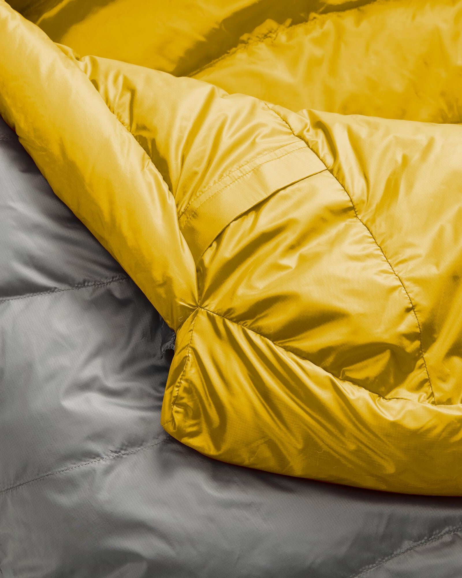 Seeker 0°F Ultralight Sleeping Bag for Camping, Hiking & Backpacking - Cold Weather Outdoor Adventure Gear