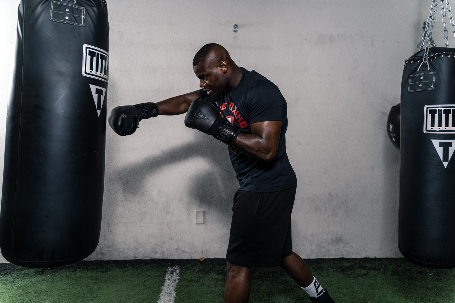 Black Lace Sparring Boxing Gloves 2.0 - Premium Training Gloves for Boxing, MMA & Kickboxing - Perfect for Gym Workouts & Martial Arts Training