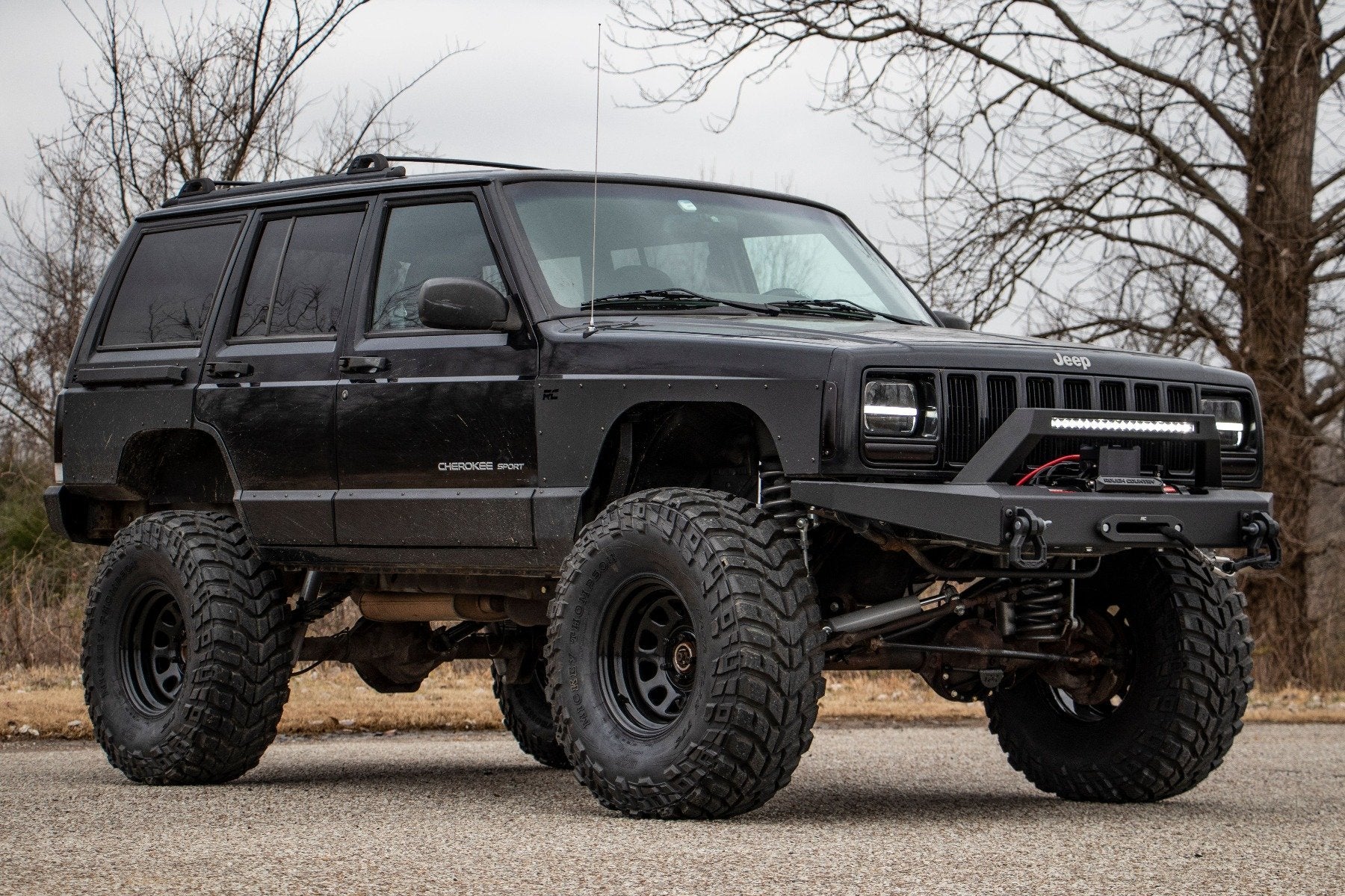 6.5 Inch Lift Kit for Jeep Cherokee XJ 4WD (1984-2001) - Long Arm Suspension with NP242 Transfer Case | Off-Road Upgrade for Enhanced Performance & Ground Clearance