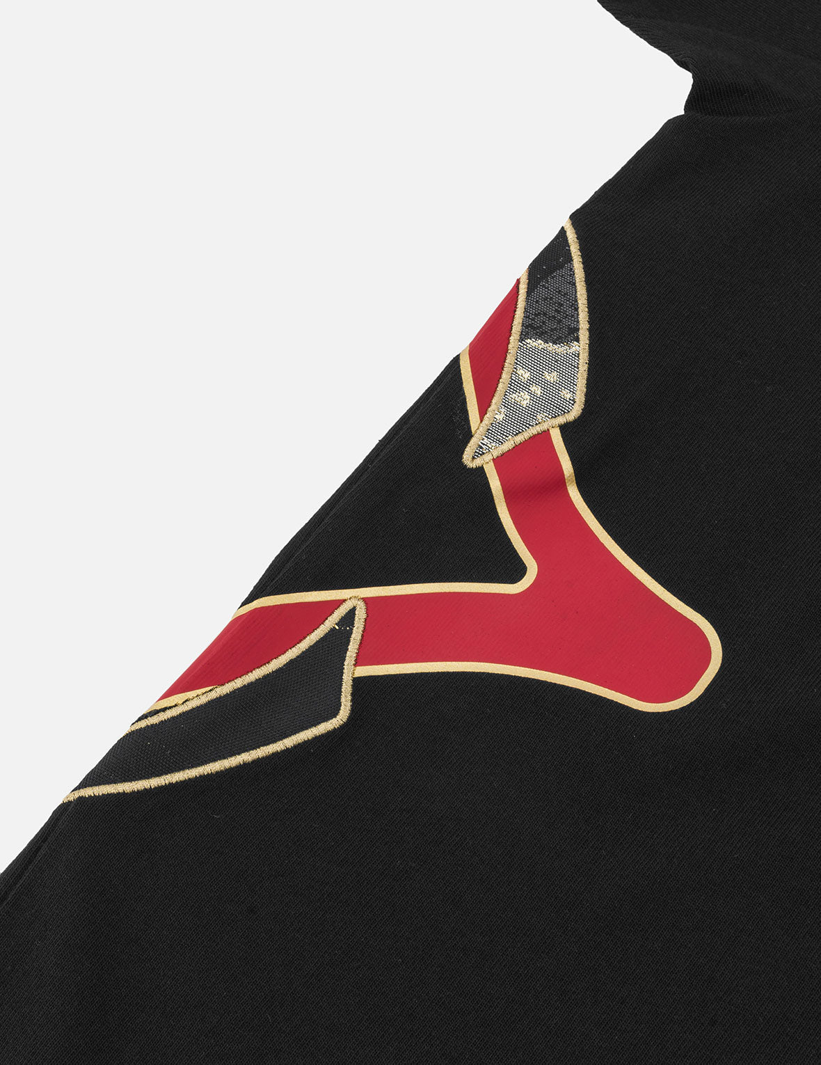 Stylish Brocade Logo & Kamon Appliqué Relaxed Fit T-Shirt - Perfect for Casual Wear, Street Fashion, and Everyday Comfort