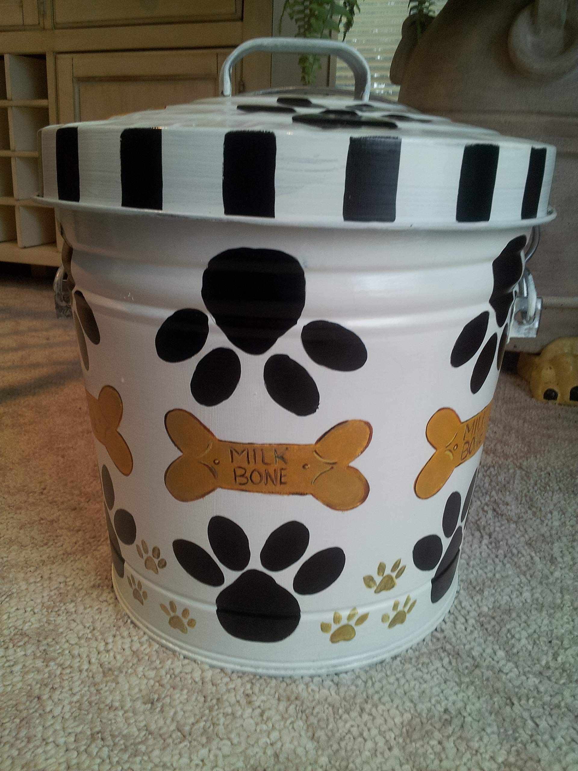 6 Gallon Hand Painted Decorative Trash Can - Elegant Waste Bin for Kitchen, Bathroom & Office - Eco-Friendly Garbage Can with Lid - Perfect for Home Decor & Waste Management