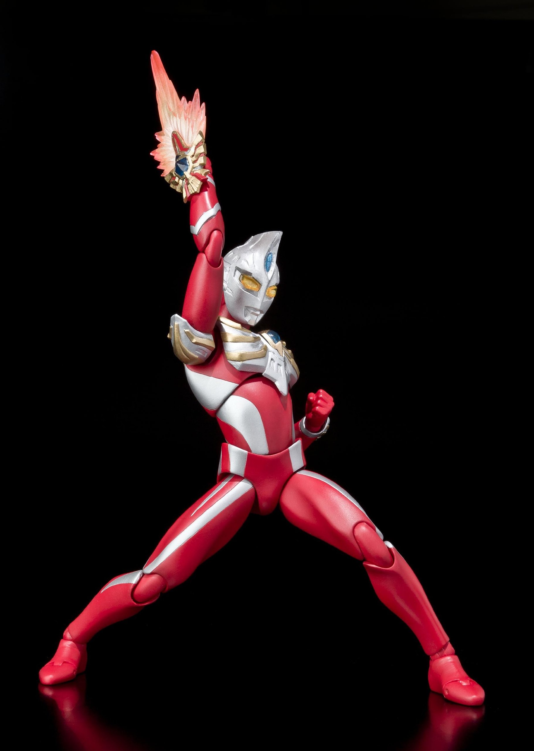 Ultra-Act Ultraman Max Action Figure - Collectible Japanese Anime Toy for Fans & Display - Perfect for Home Decor, Gifts, and Cosplay Scenes