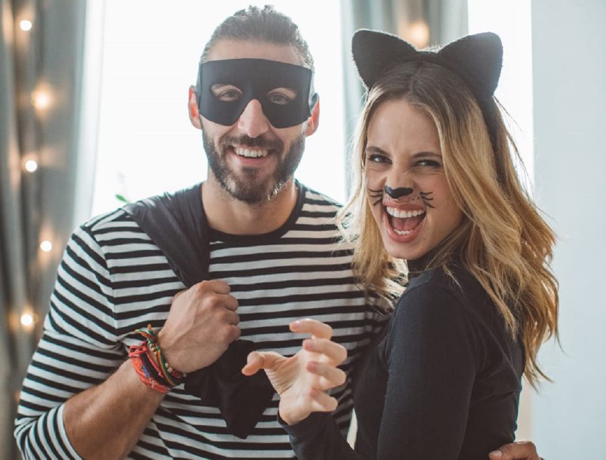 Cute Cat Ear Headbands for Women & Girls - Halloween Party Favors, Cosplay Hair Accessories - Perfect for Costume Parties, Anime Conventions & Themed Events