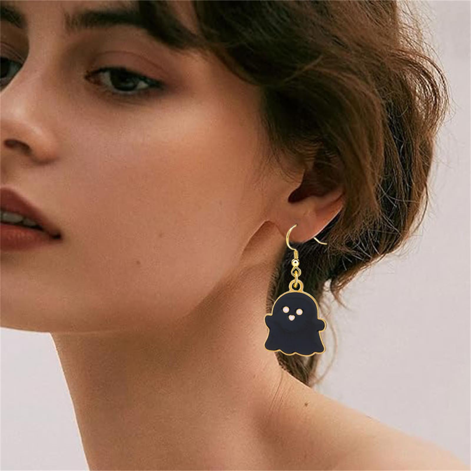 Happy Ghost Halloween Earrings for Women - Cute Black & White Ghost Earrings - Funny Kawaii Ghost Jewelry - Perfect for Halloween Parties & Costume Accessories