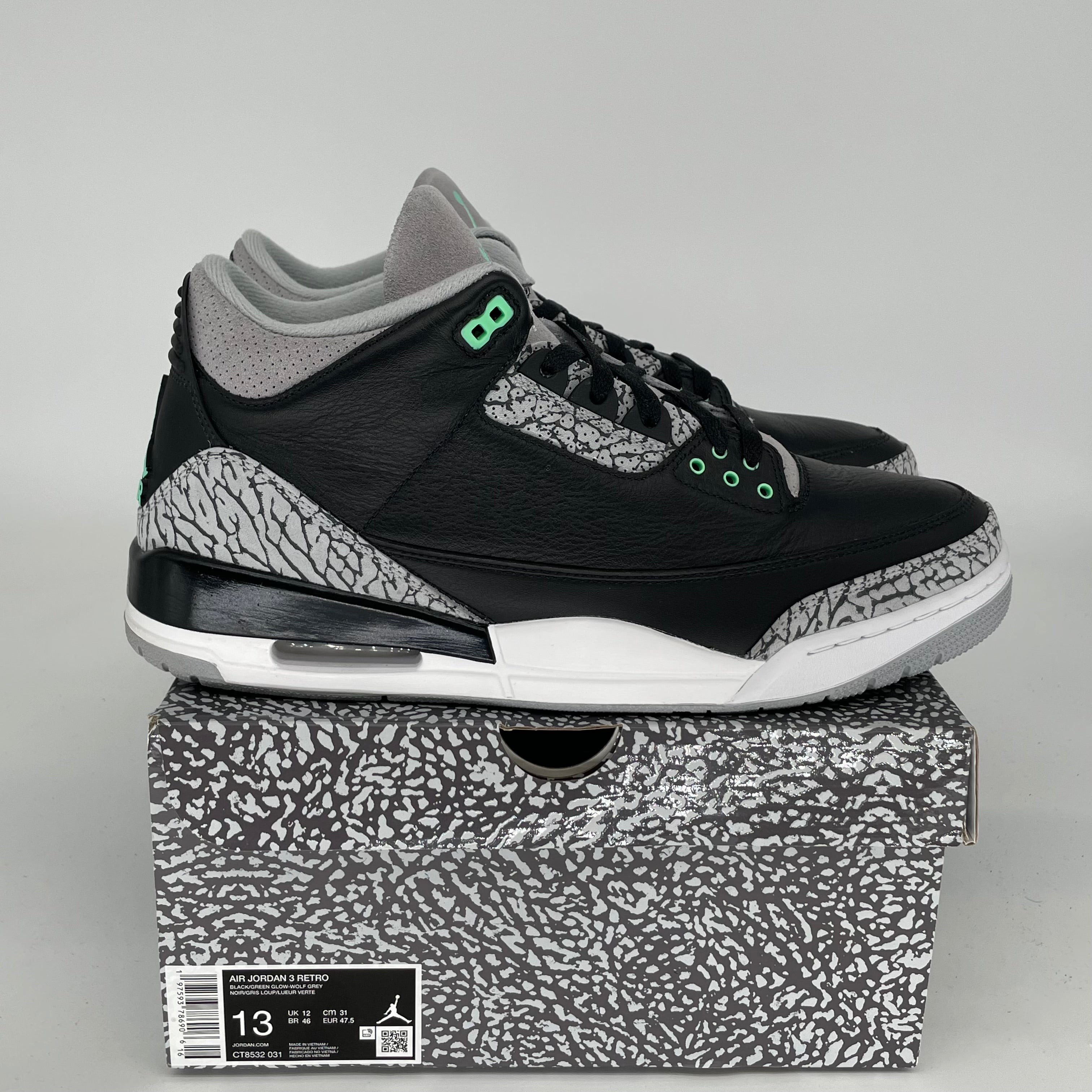 AIR JORDAN 3 Retro Green Glow Men's Basketball Shoes Size 13 (CT8532-031) - Perfect for Streetwear & Sneaker Collectors