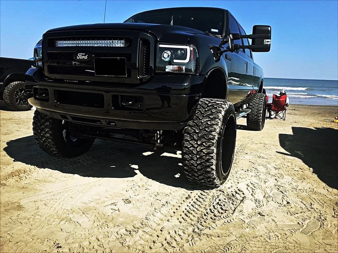 2005-2007 Ford Super Duty Projector Headlights with OLED Halos & DRL - Smoked/Black Lens for Enhanced Night Visibility & Off-Road Style