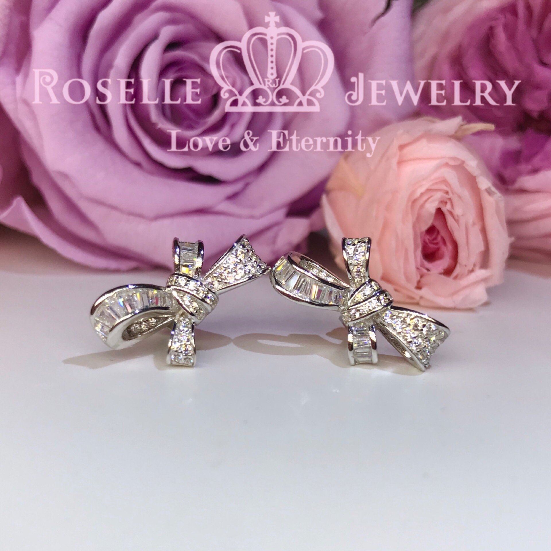 Elegant Ribbon Stud Earrings for Women - DE11N | Hypoallergenic & Comfortable | Perfect for Parties, Weddings & Everyday Wear