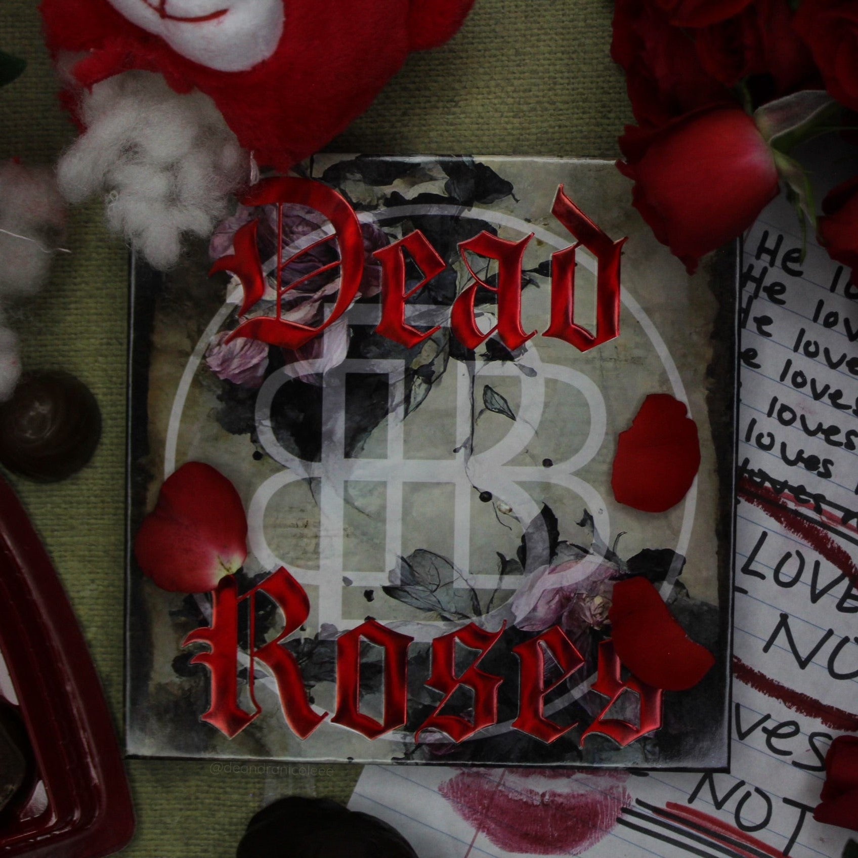 Dead Roses Eyeshadow Palette - 18 Matte & Shimmer Shades, Vegan & Cruelty-Free Makeup for Everyday & Party Looks | Perfect for Bridal, Halloween & Special Occasion Makeup